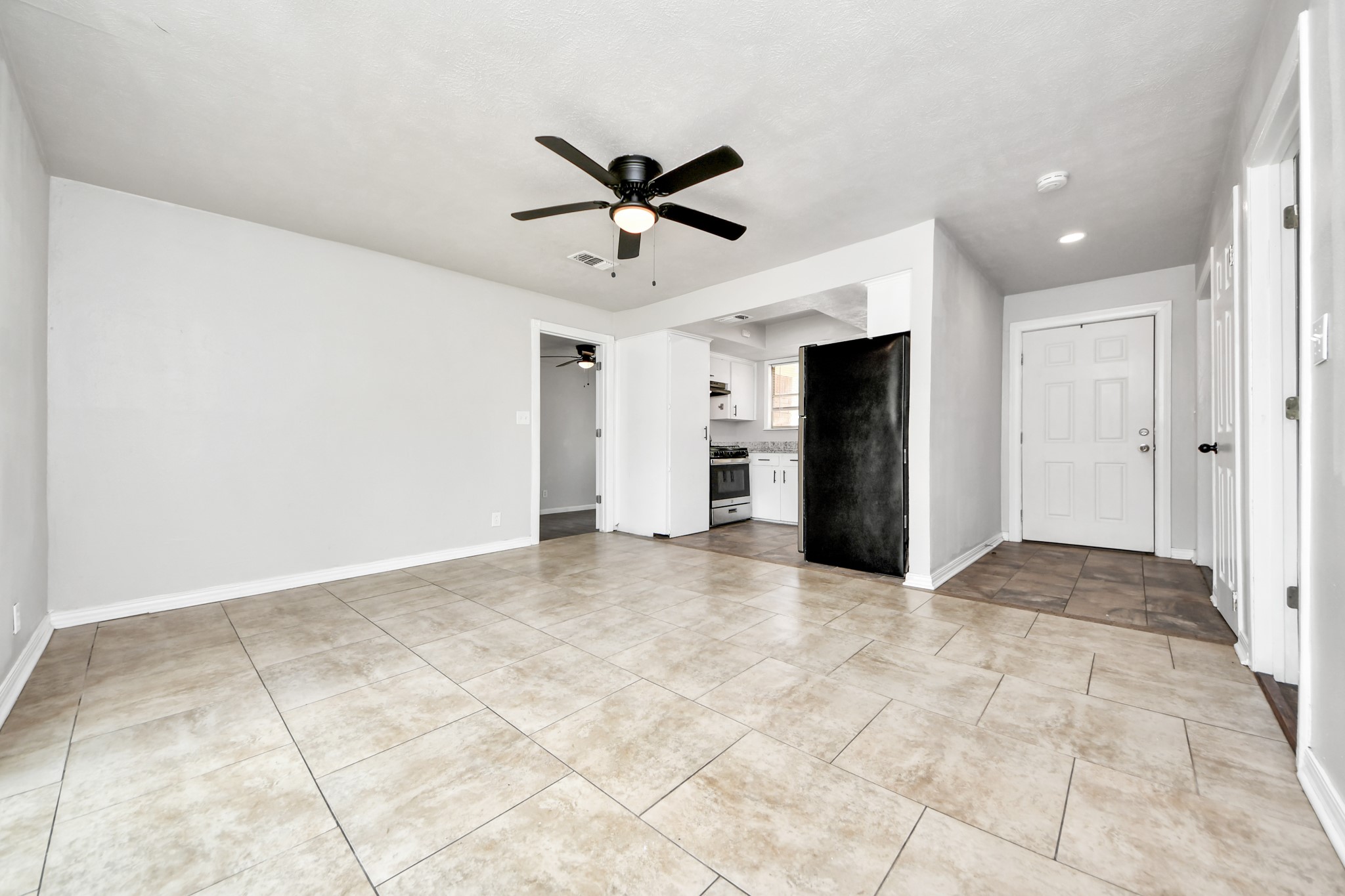505 Jasmine Street Property Photo 24