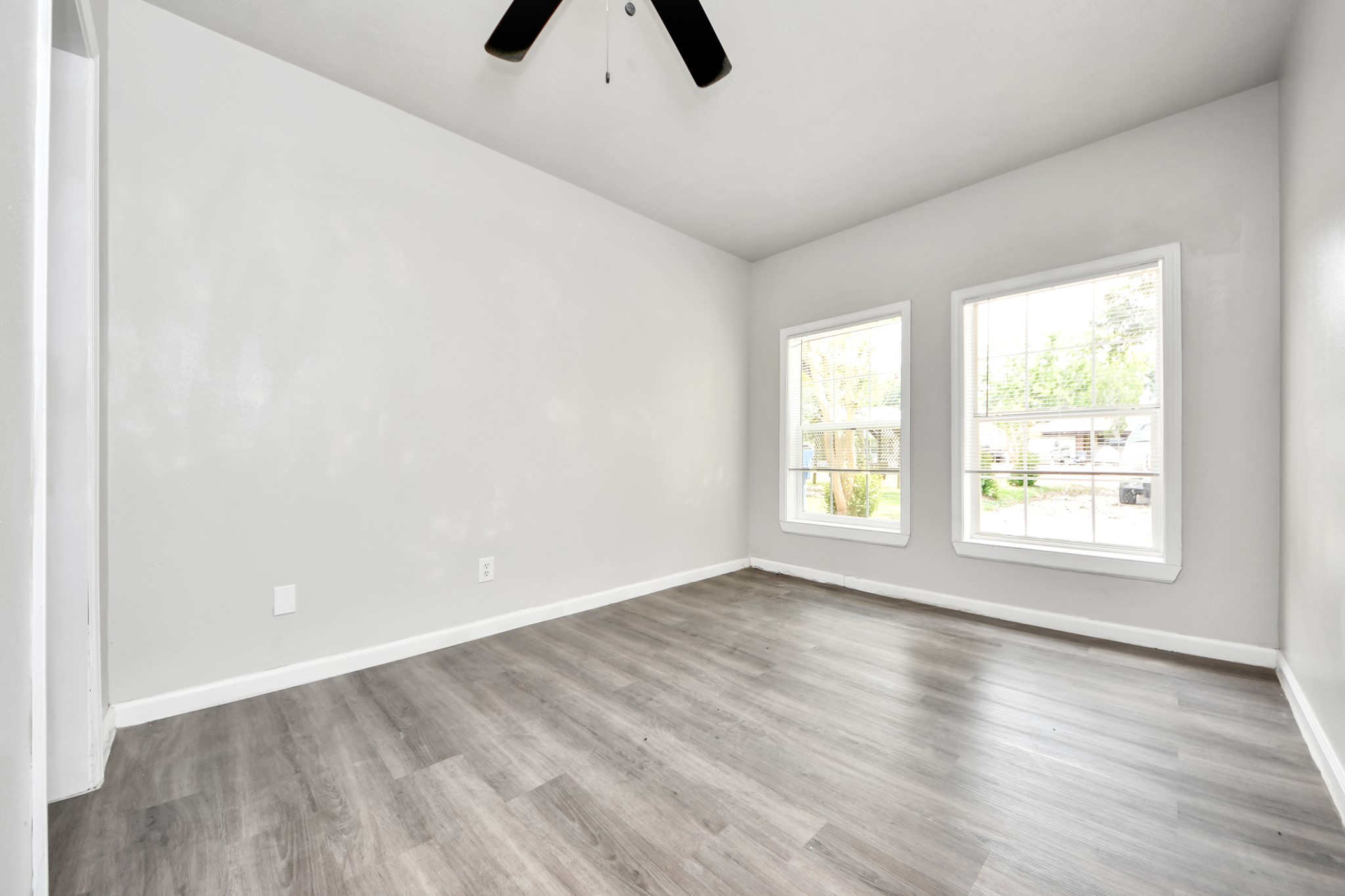505 Jasmine Street Property Photo 32