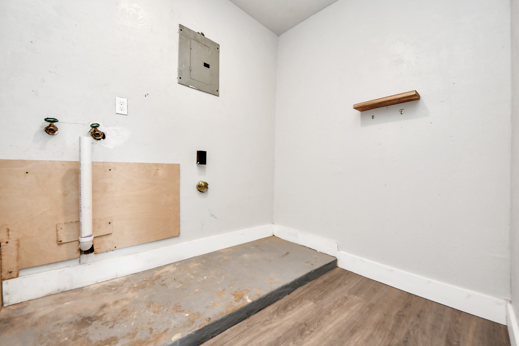 505 Jasmine Street Property Photo 35