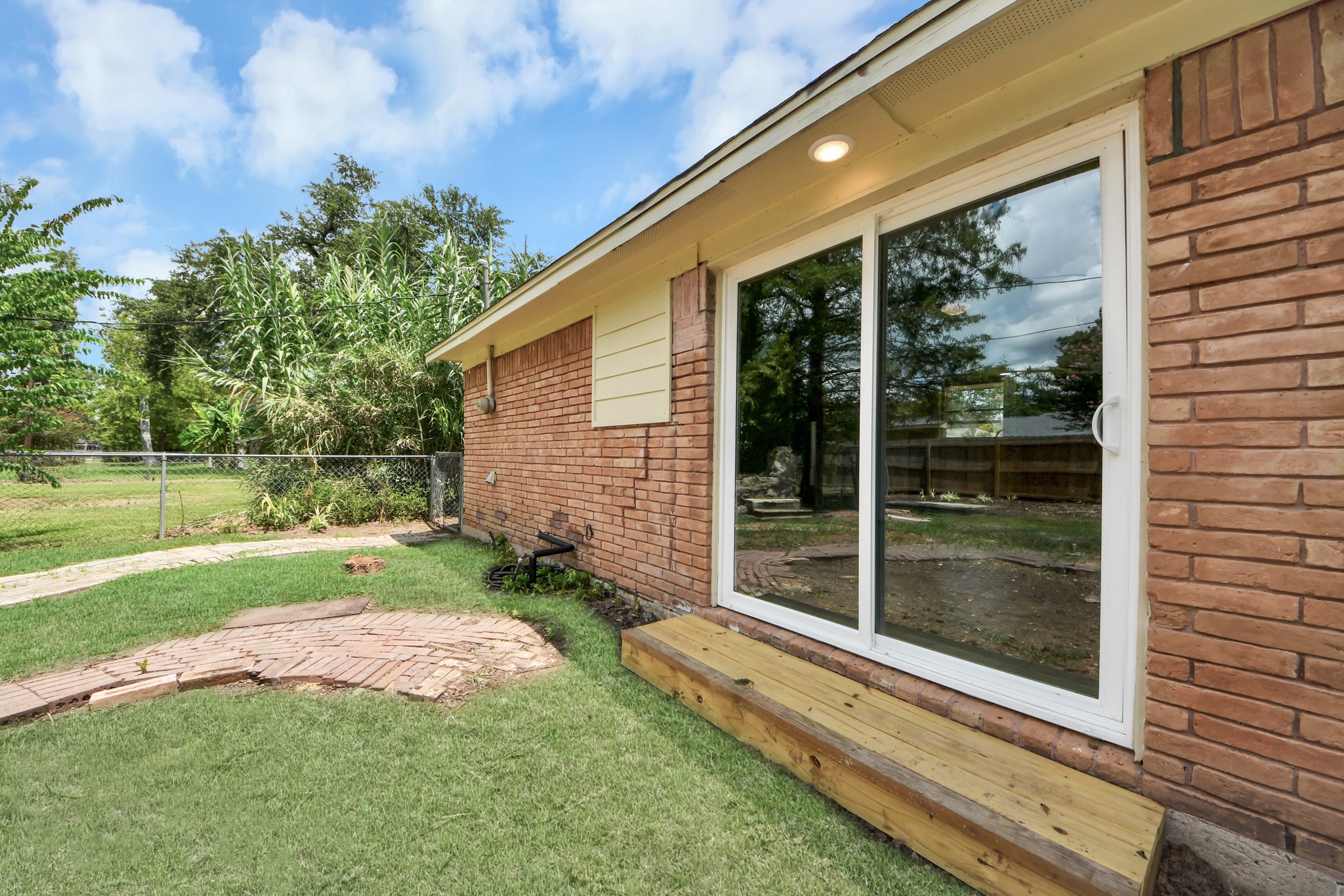 505 Jasmine Street Property Photo 42