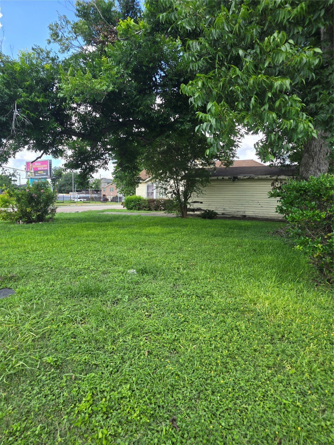 1609 Cavalcade Street Property Photo 3