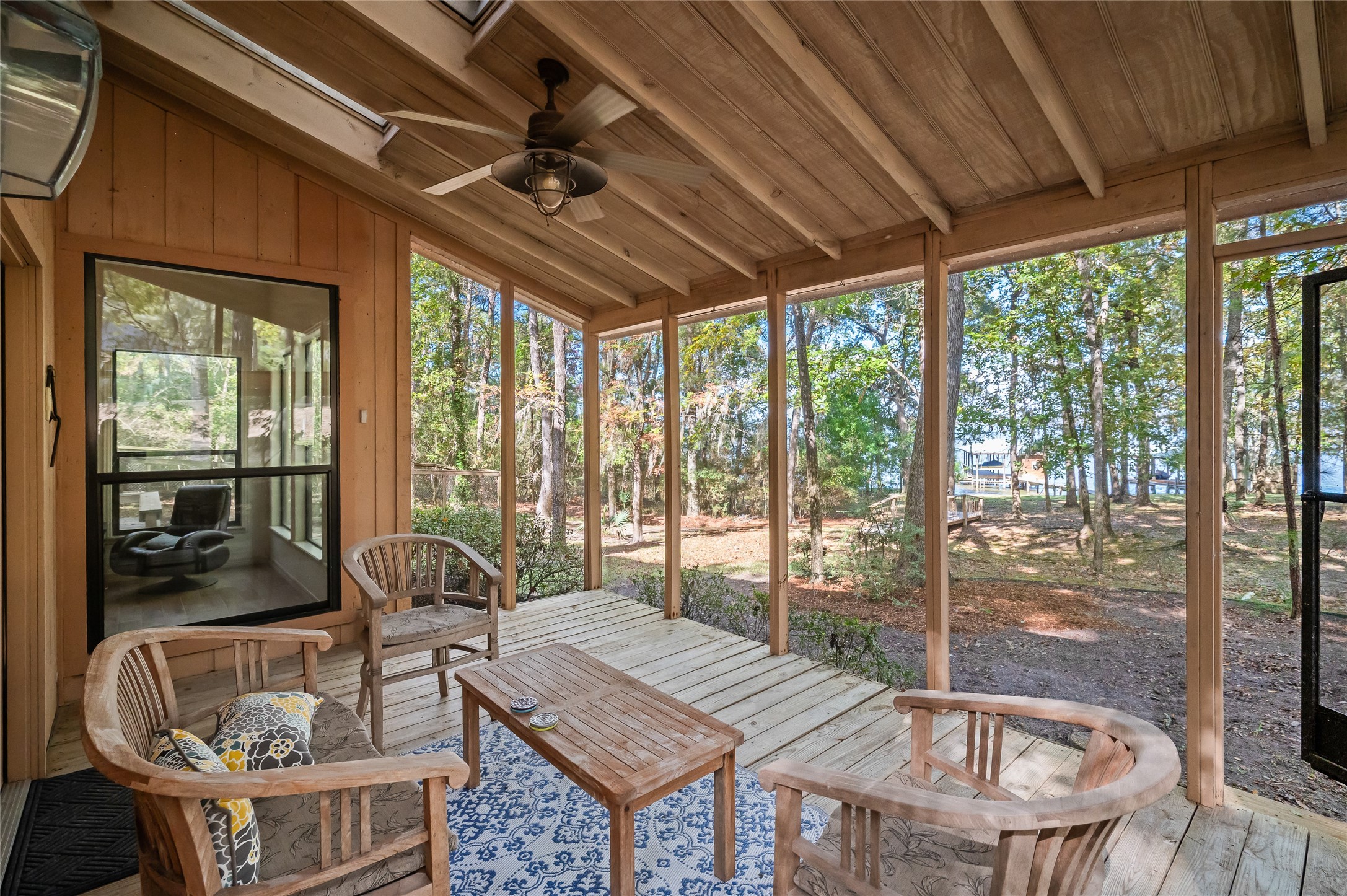 20404 Doral Drive Property Photo 11