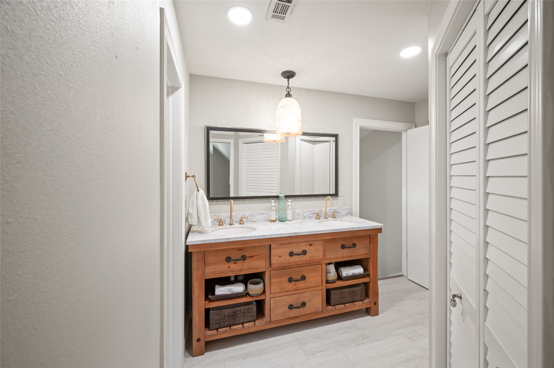 20404 Doral Drive Property Photo 27