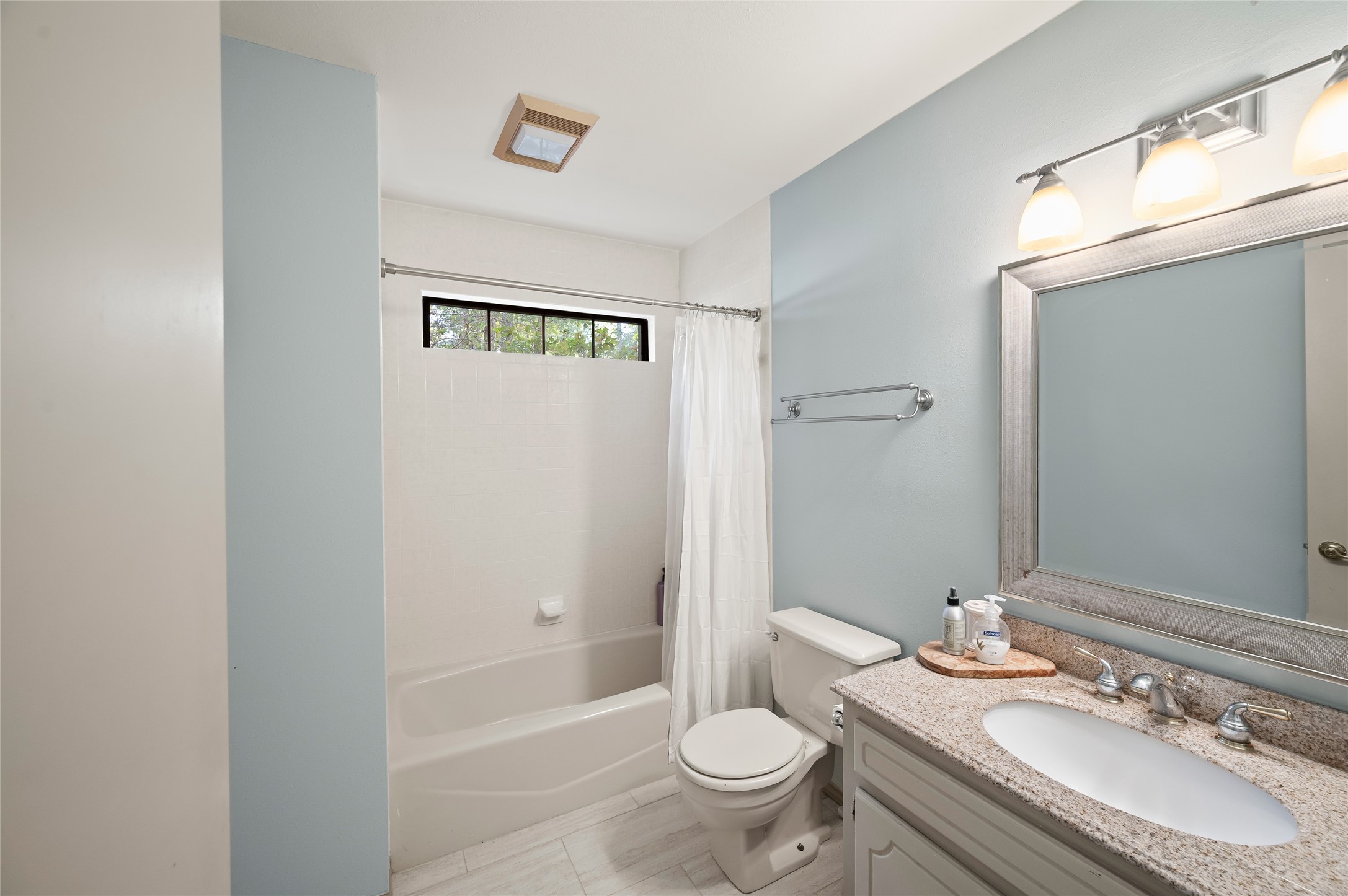 20404 Doral Drive Property Photo 33