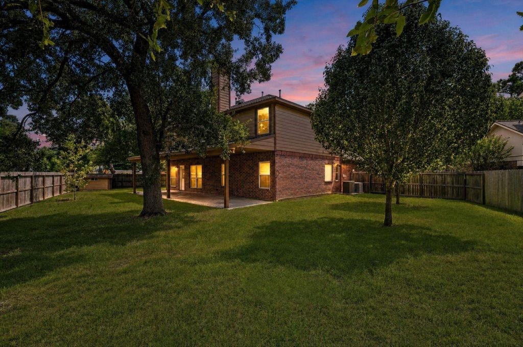 22907 Squirrel Tree Street Property Photo 39