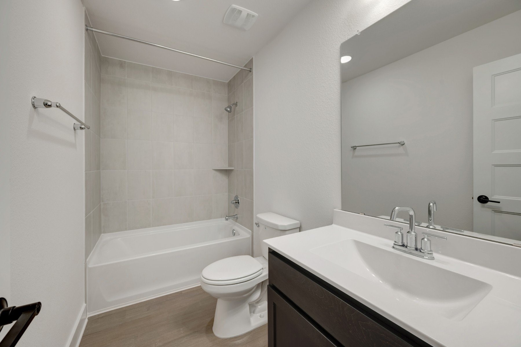 2123 Lone Bronco Boulevard Property Photo 14