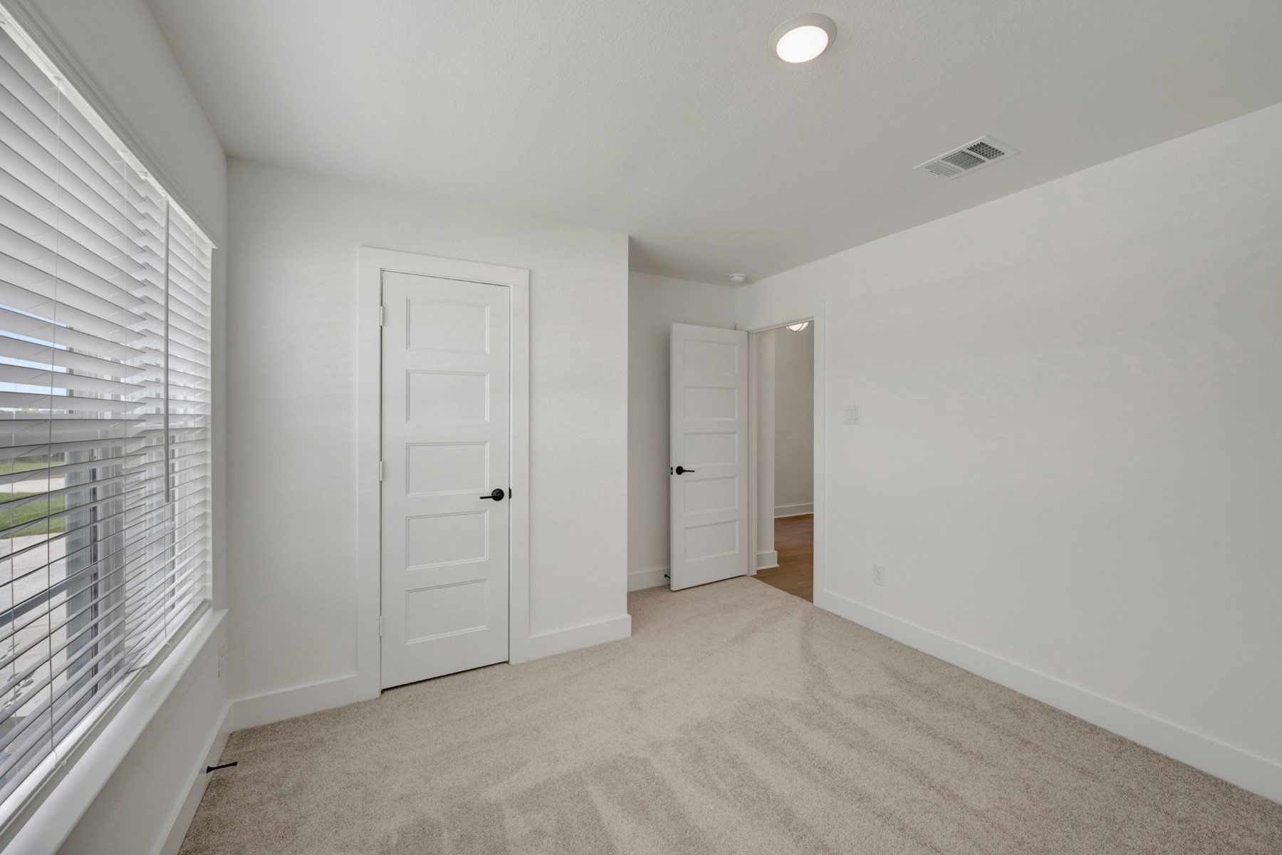 2123 Lone Bronco Boulevard Property Photo 17