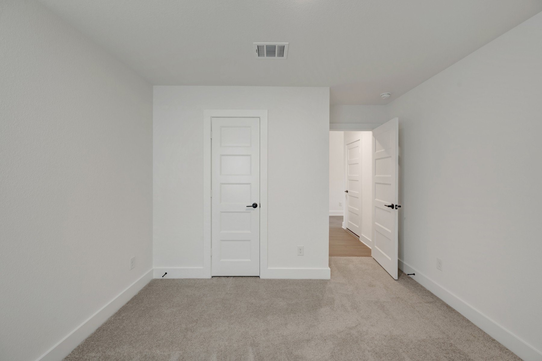 2123 Lone Bronco Boulevard Property Photo 21