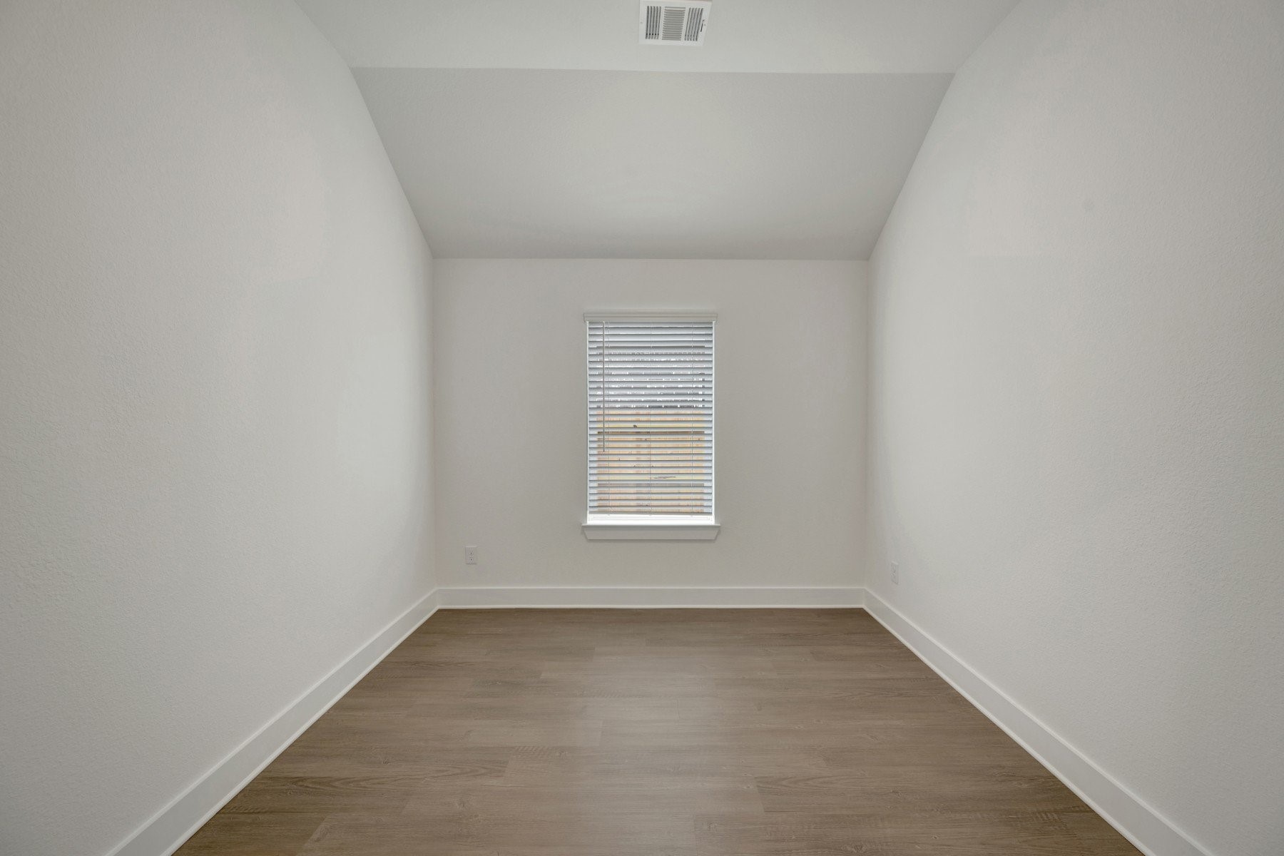 2123 Lone Bronco Boulevard Property Photo 23