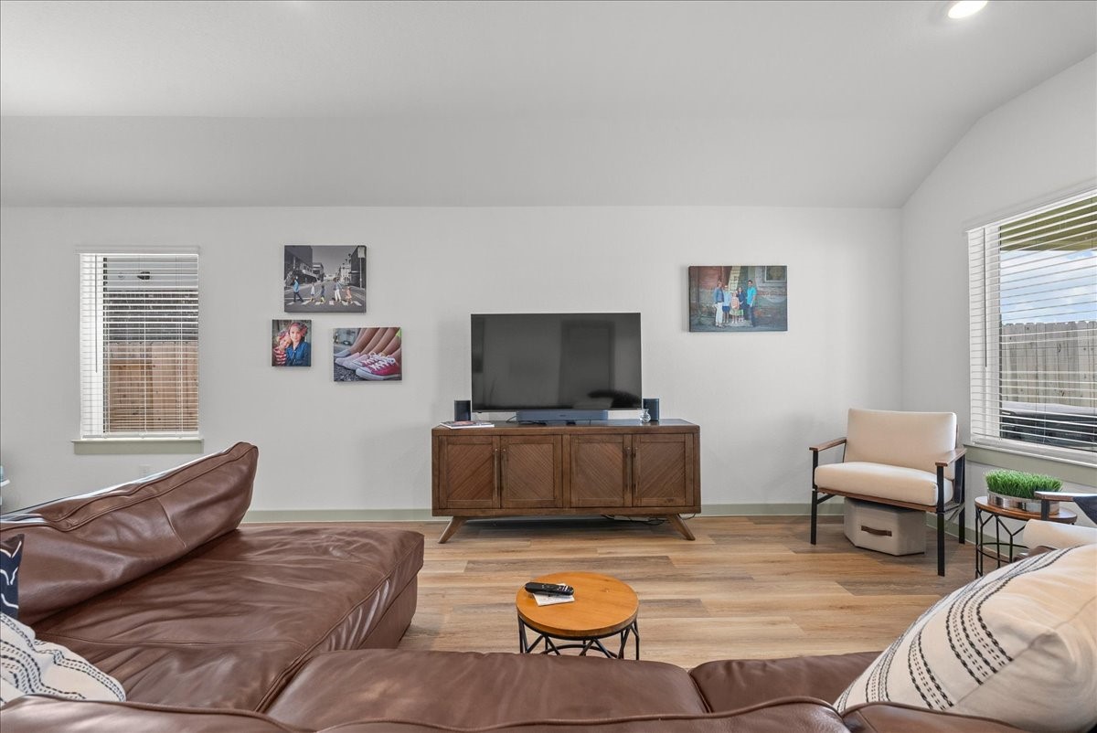 13922 Bay Crest Property Photo 18