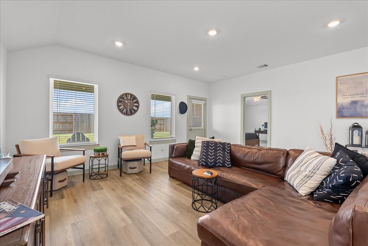 13922 Bay Crest Property Photo 19