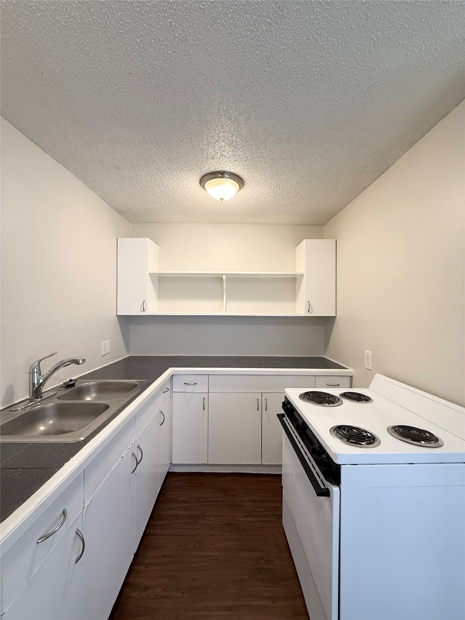 5415 Scott St Street 1 Property Photo 8
