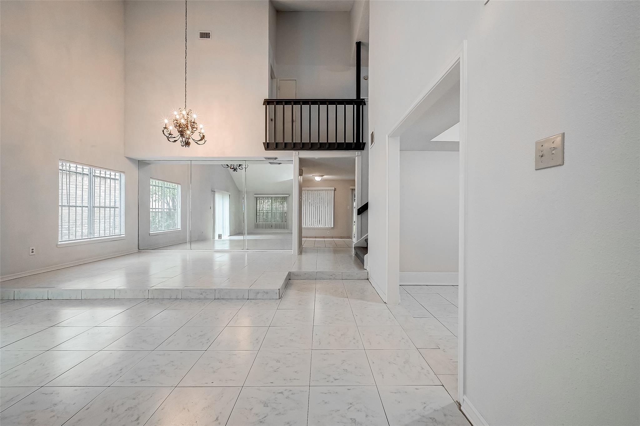 2915 Windchase Boulevard Property Photo 1