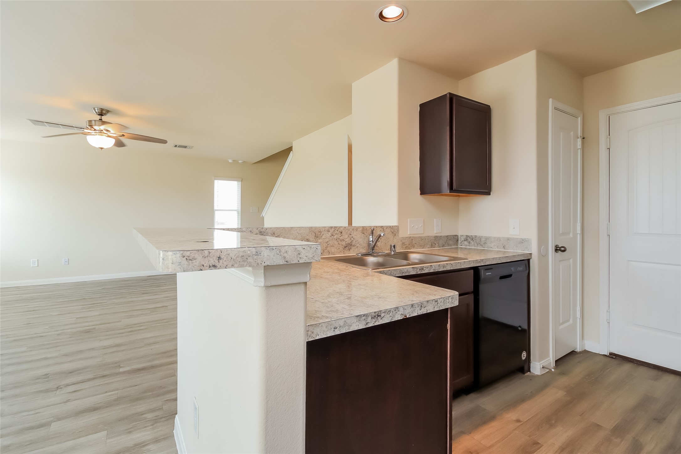 12046 Munich Drive Property Photo 2