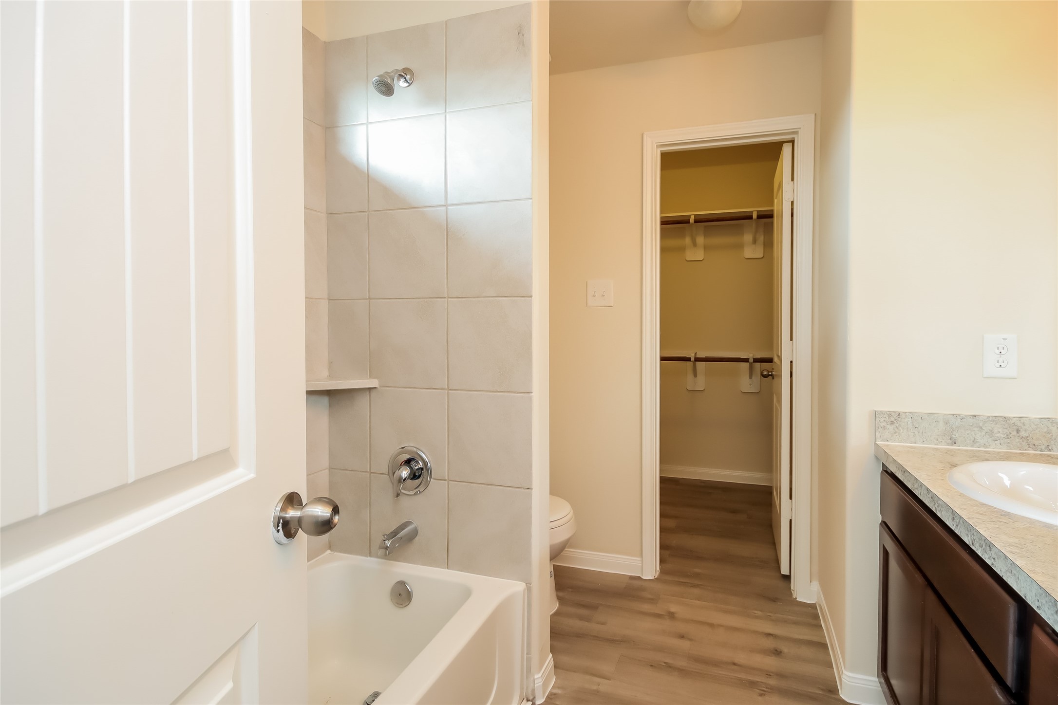 12046 Munich Drive Property Photo 10