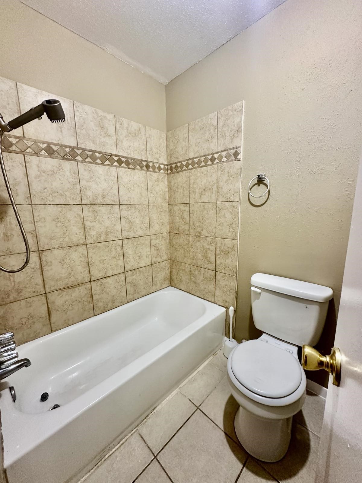 2526 Valley Forest Drive Property Photo 7