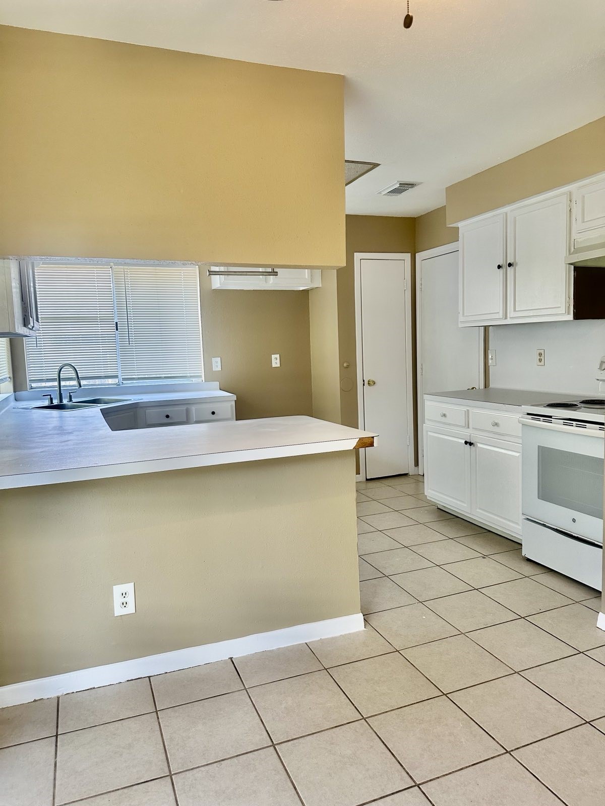 2526 Valley Forest Drive Property Photo 17