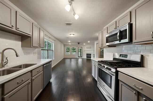 711 Cape Cottage Lane Property Photo 5