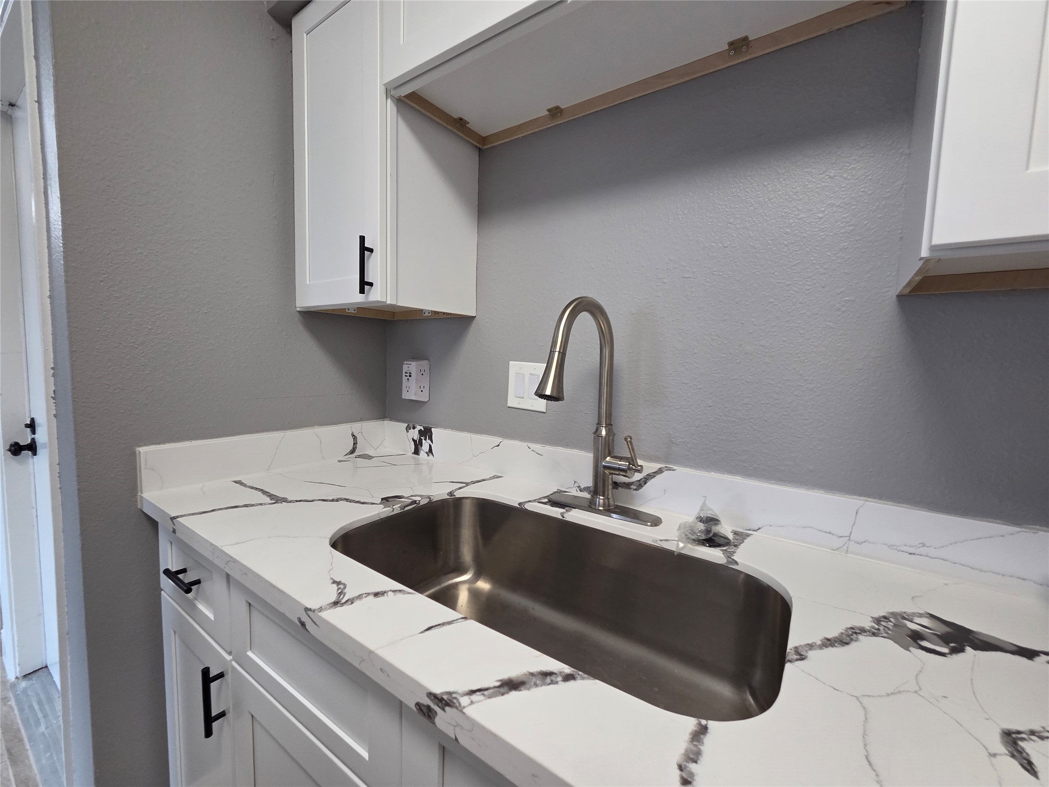 8421 Hearth Drive 31 Property Photo 12