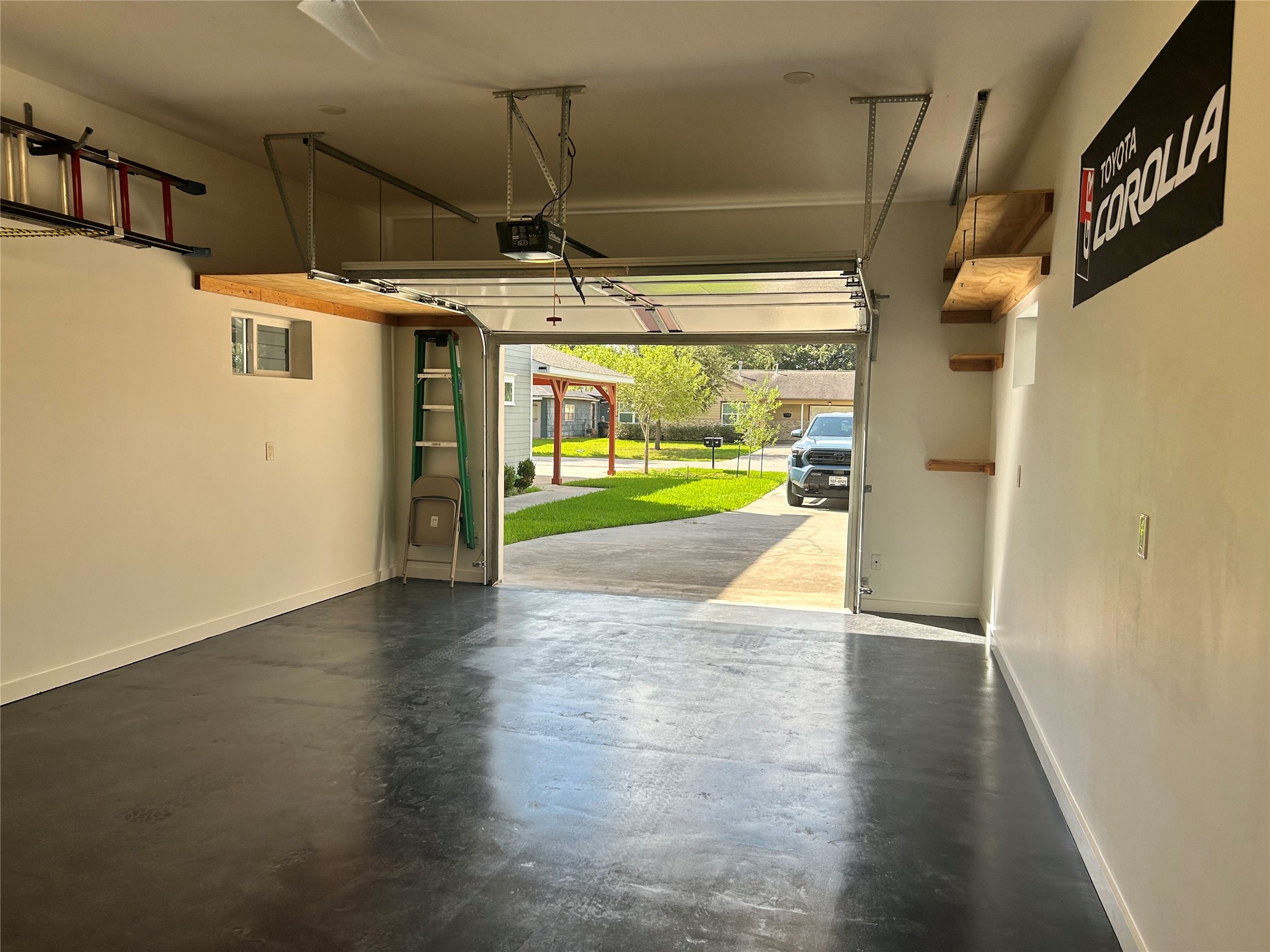 9022 Topaz Street A Property Photo 25