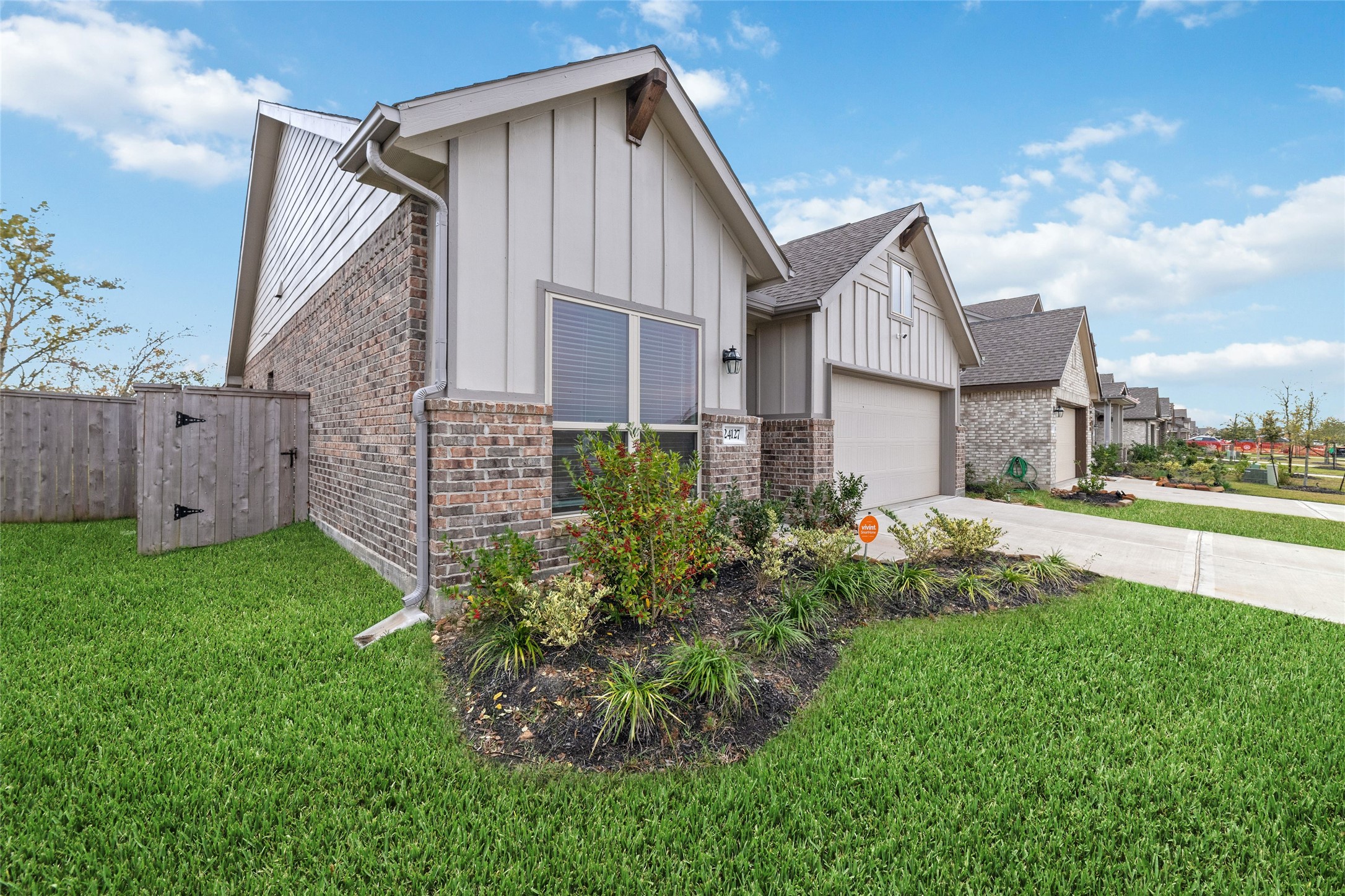 24127 Palomino Sage Trail Property Photo 2