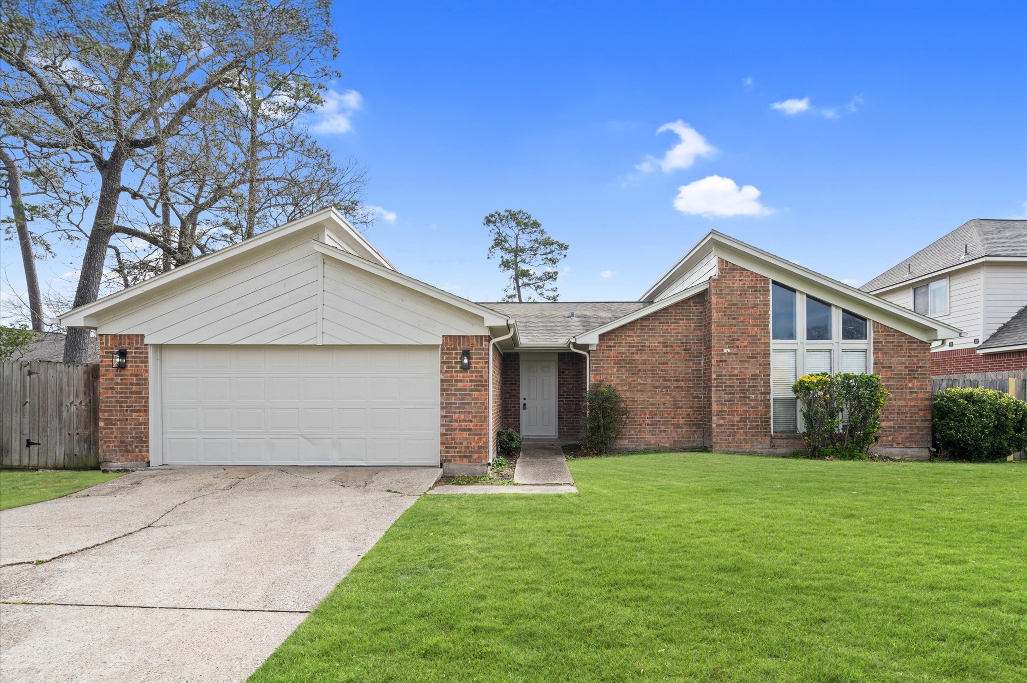 615 Harbor Mist Drive Property Photo 1