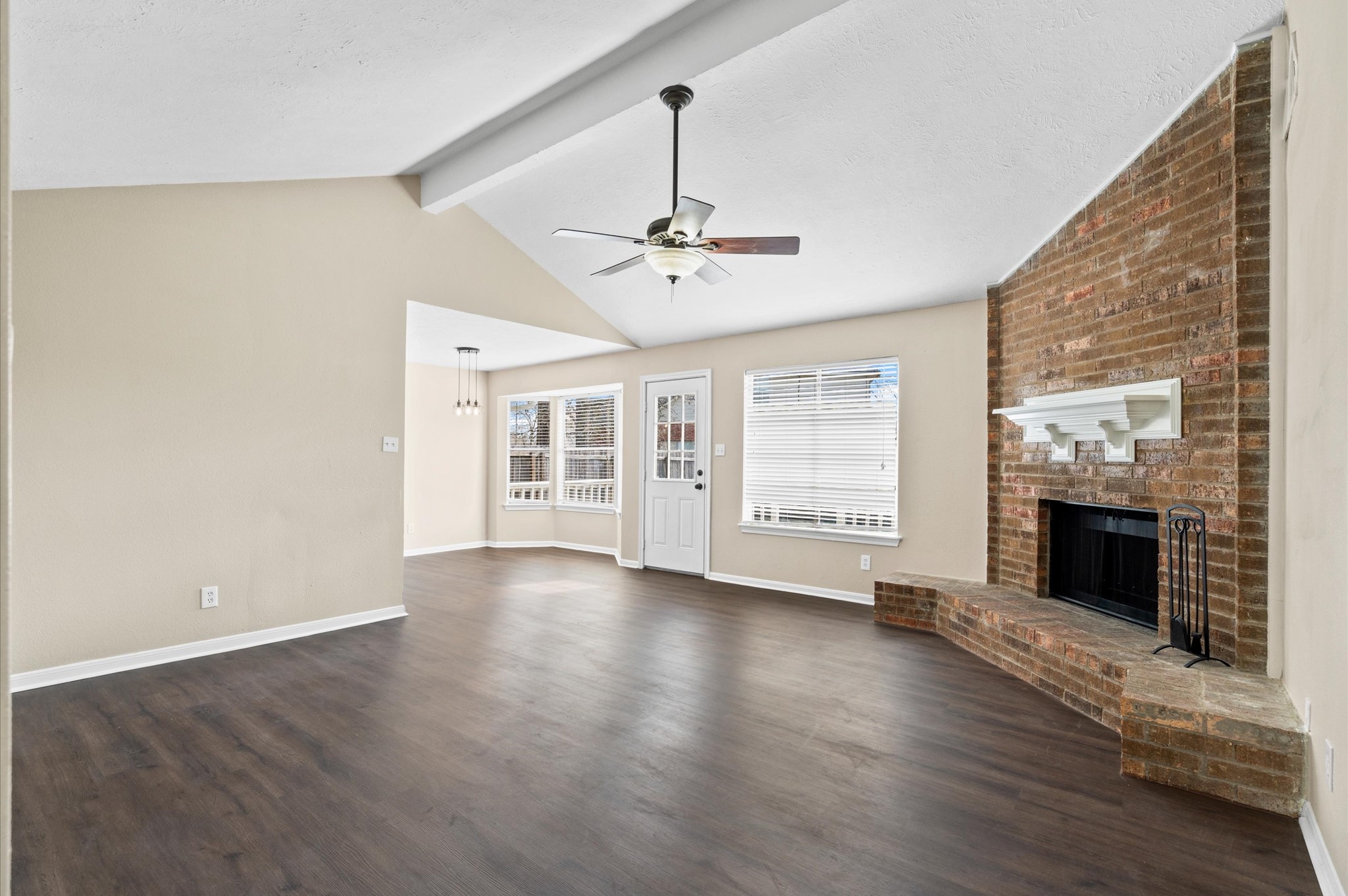 615 Harbor Mist Drive Property Photo 4