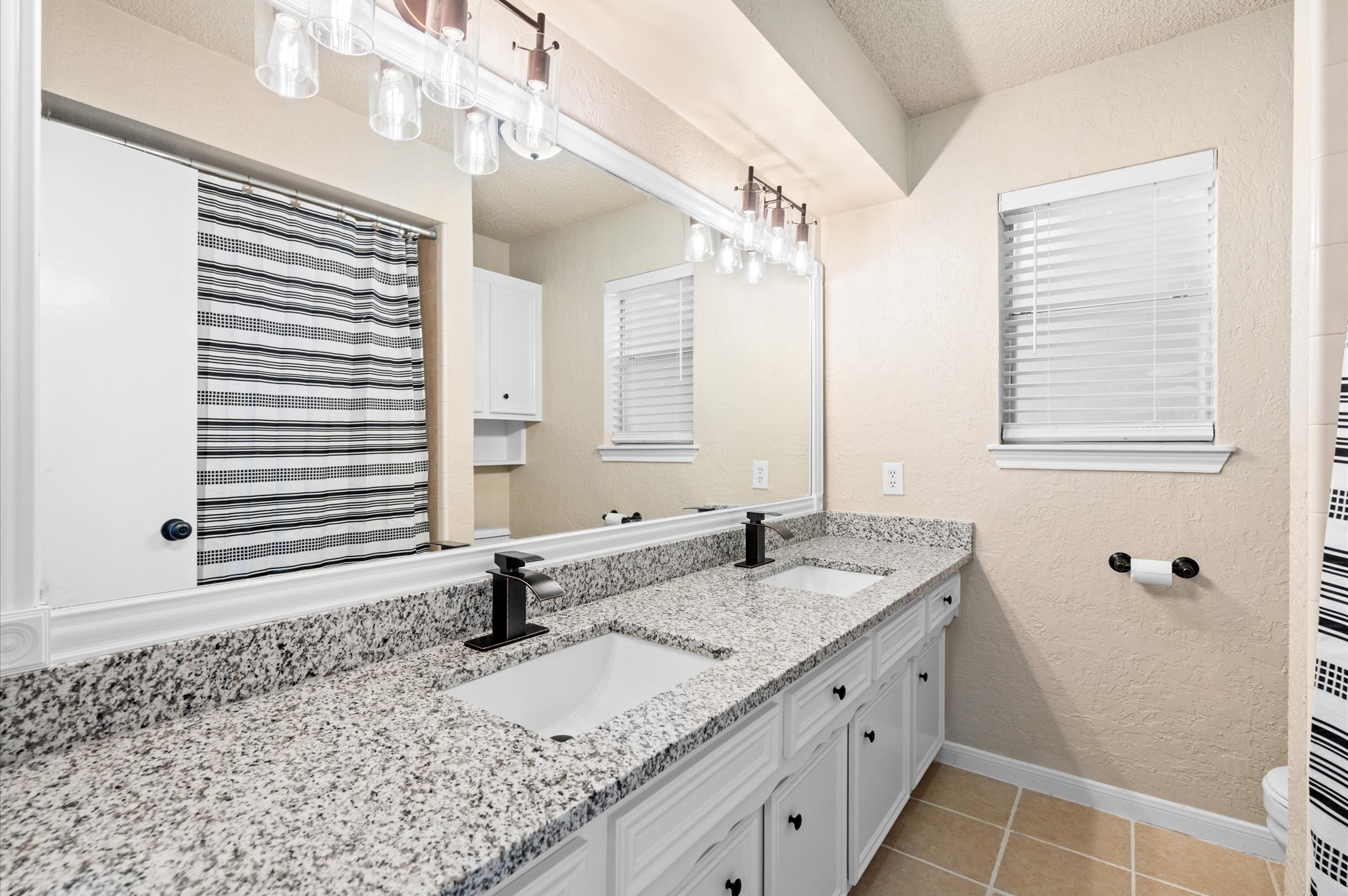 615 Harbor Mist Drive Property Photo 13
