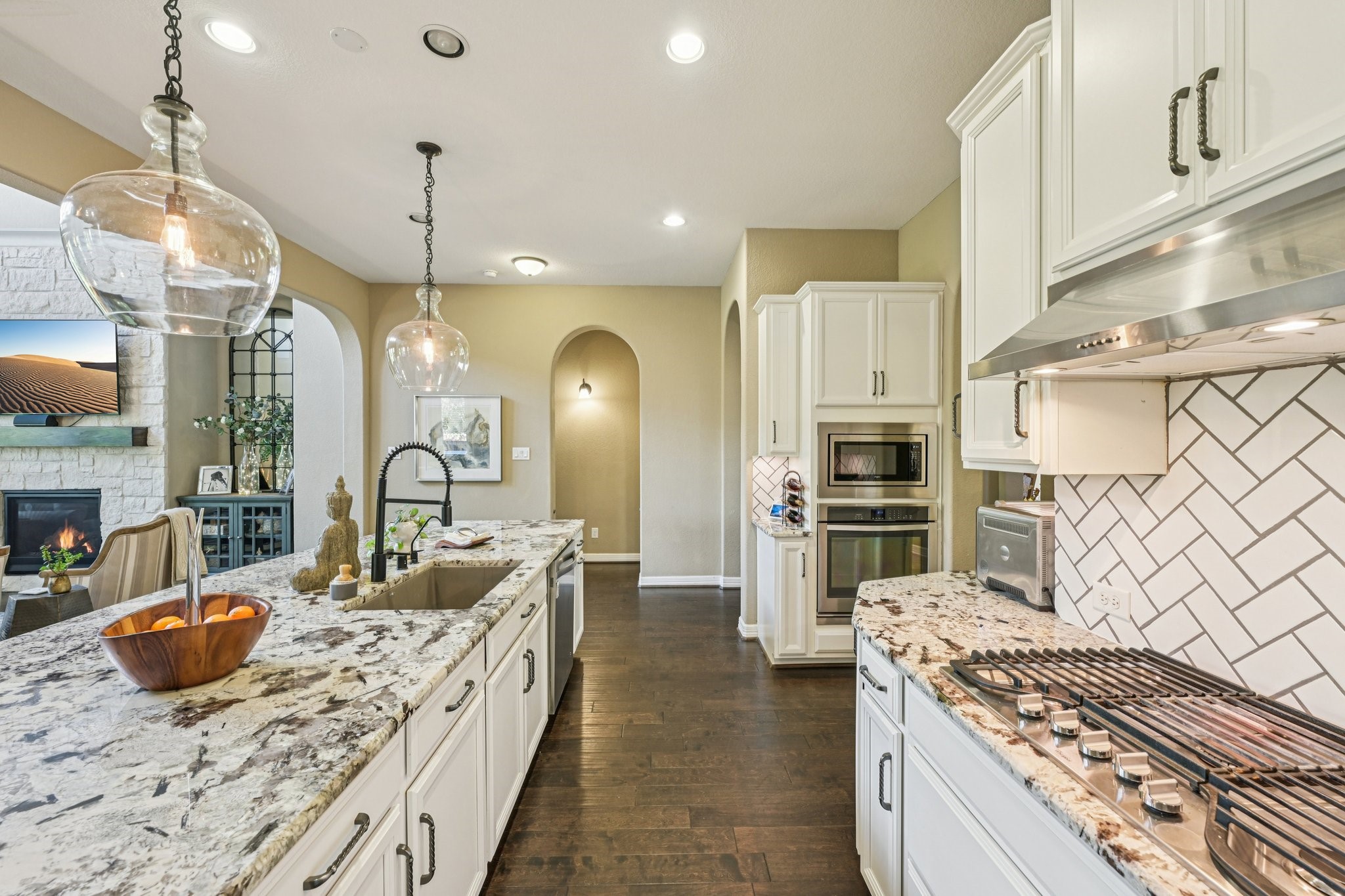 9630 Wildgrove Hollow Drive Property Photo 12