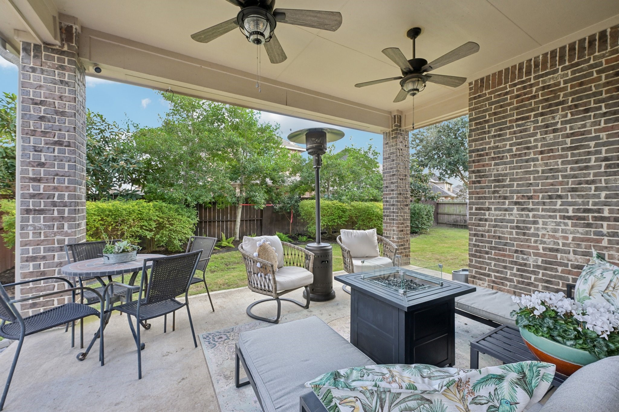 9630 Wildgrove Hollow Drive Property Photo 32