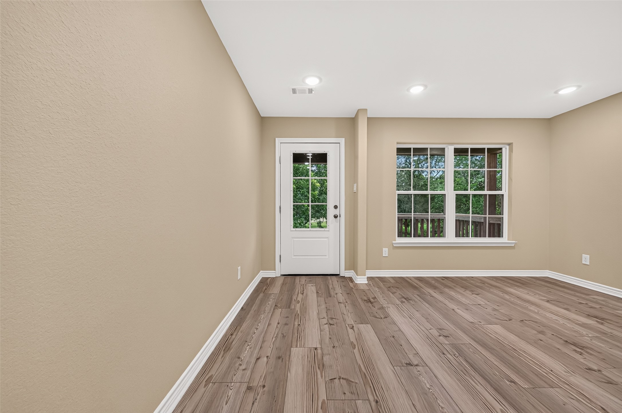14720 Padre Court Property Photo 5