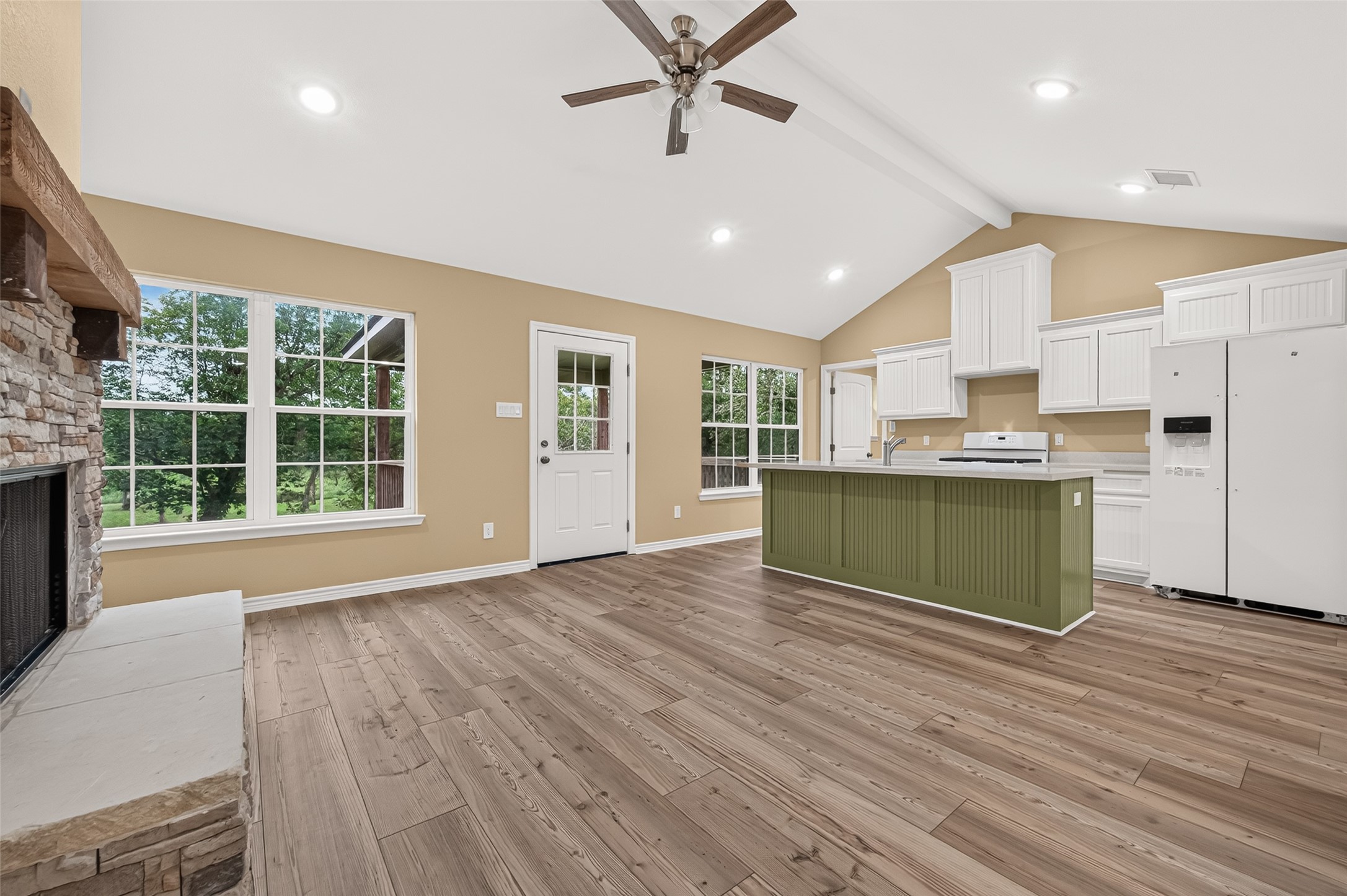 14720 Padre Court Property Photo 9