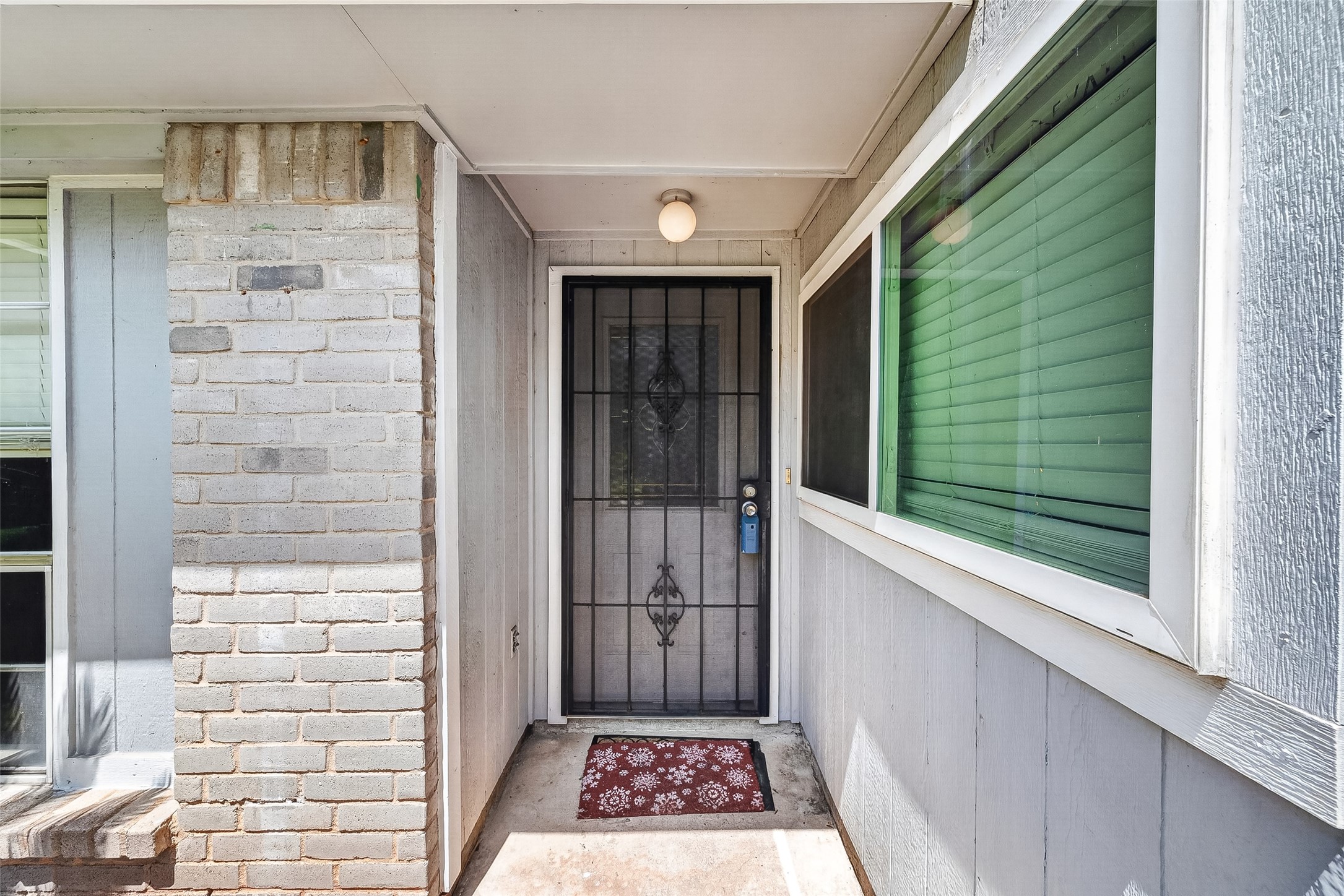 1811 Crosscoach Lane Property Photo 3