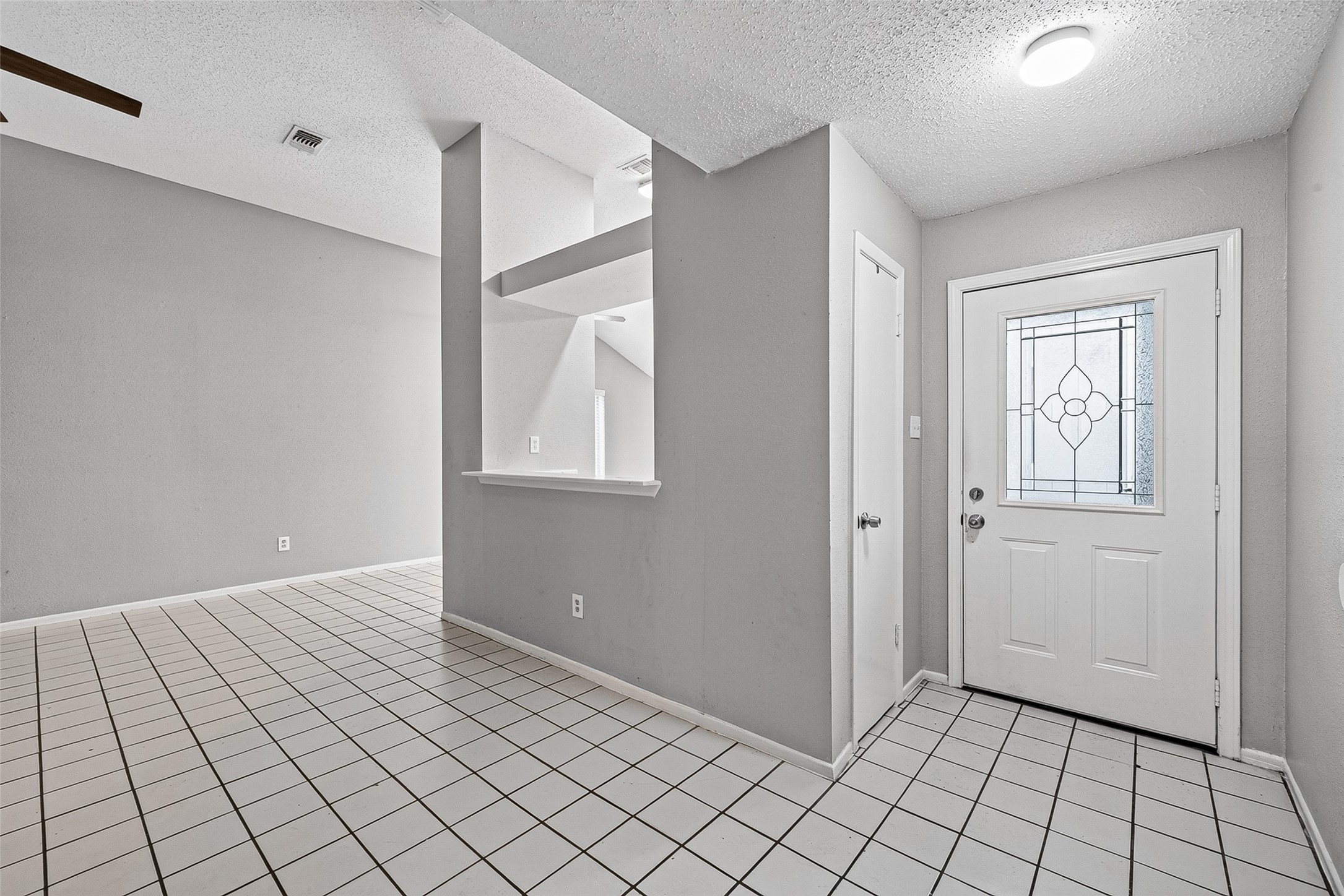 1811 Crosscoach Lane Property Photo 4