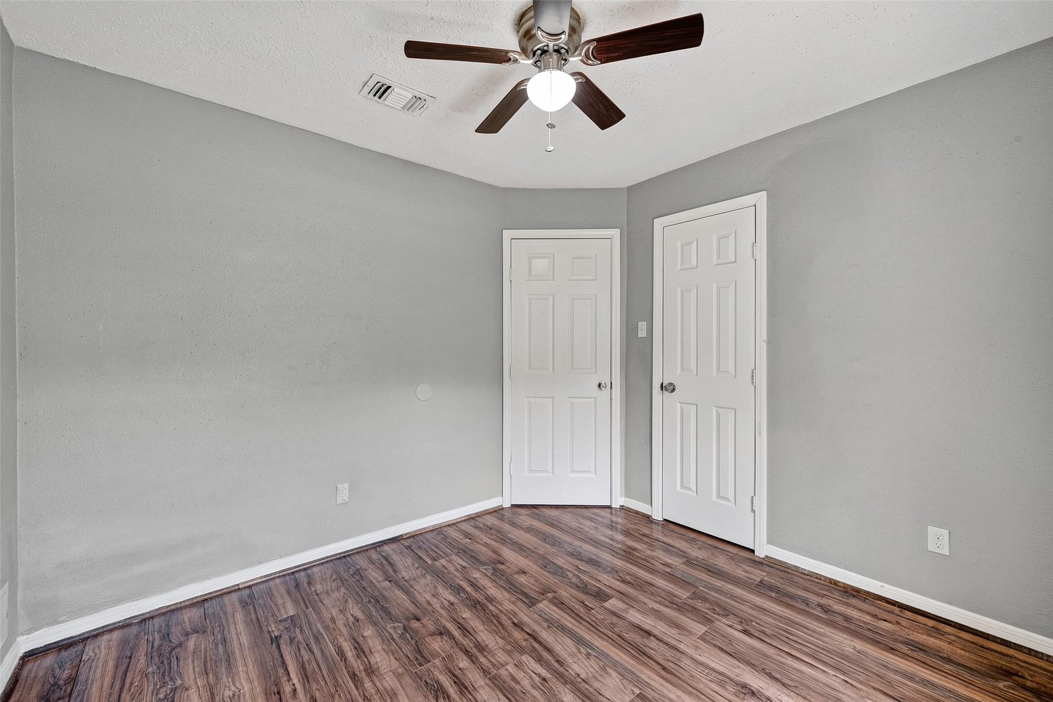 1811 Crosscoach Lane Property Photo 25