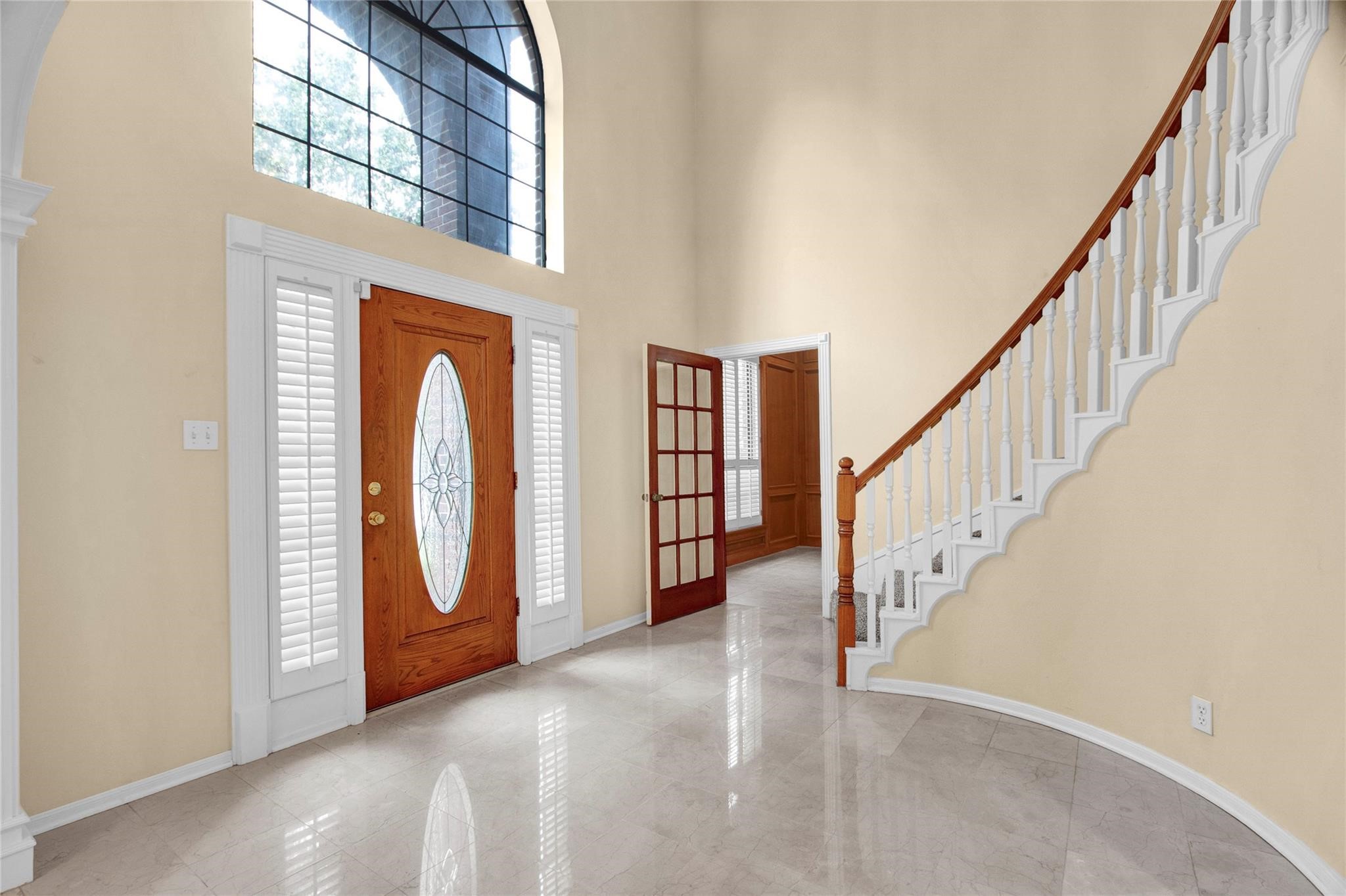 611 N Hickory Street Property Photo 4