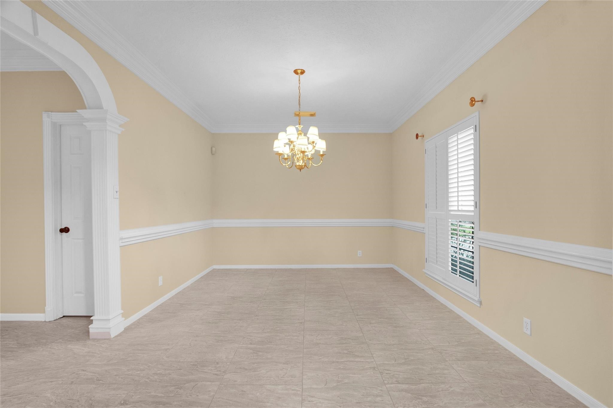 611 N Hickory Street Property Photo 6