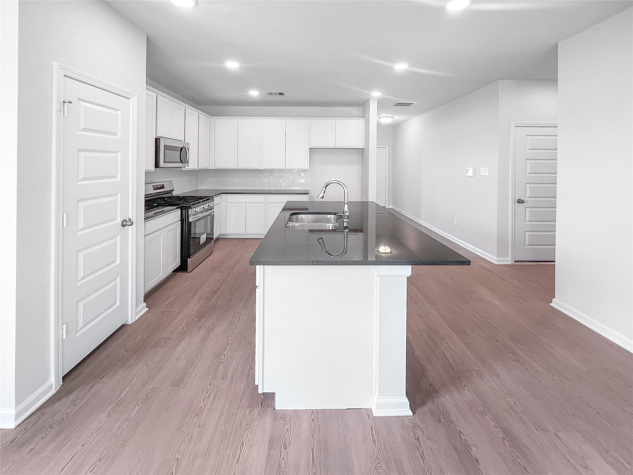 1629 River Scene Trail Property Photo 8