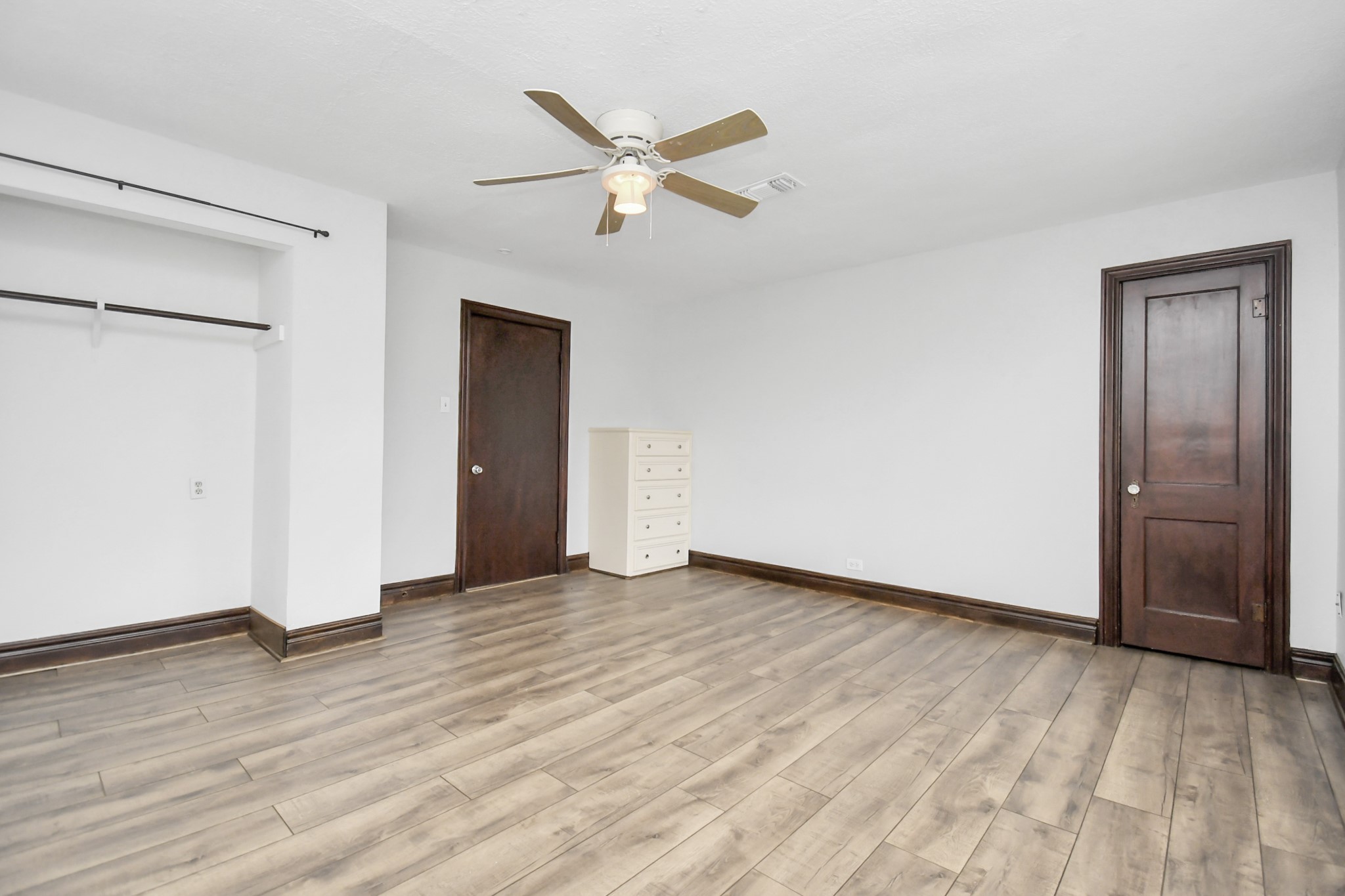 109 Amundsen Street Property Photo 14