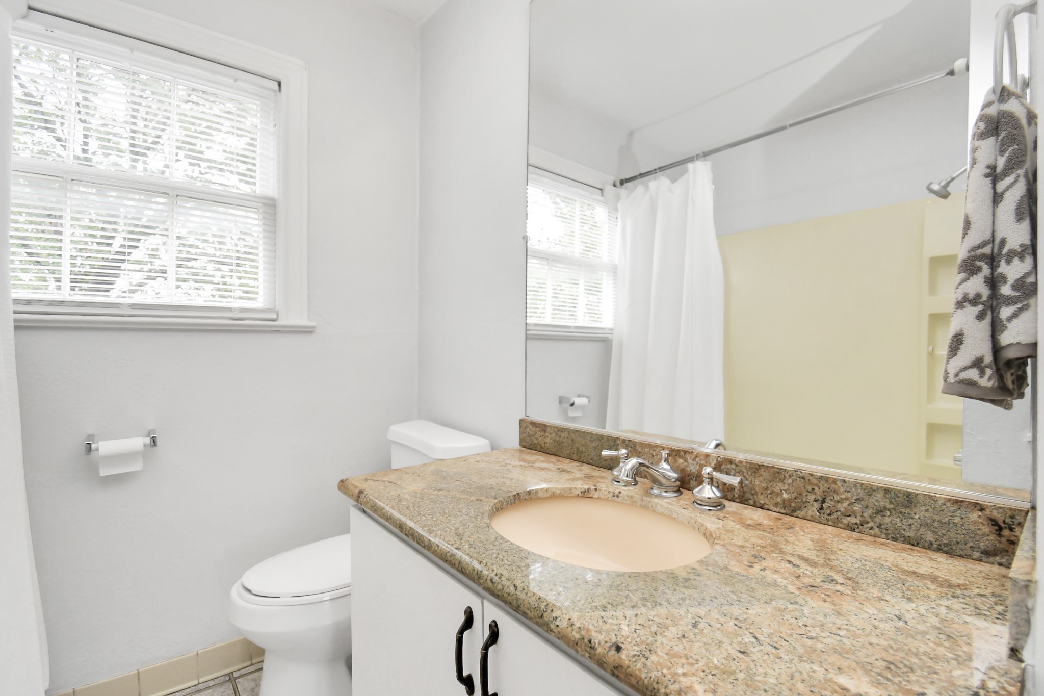 109 Amundsen Street Property Photo 17