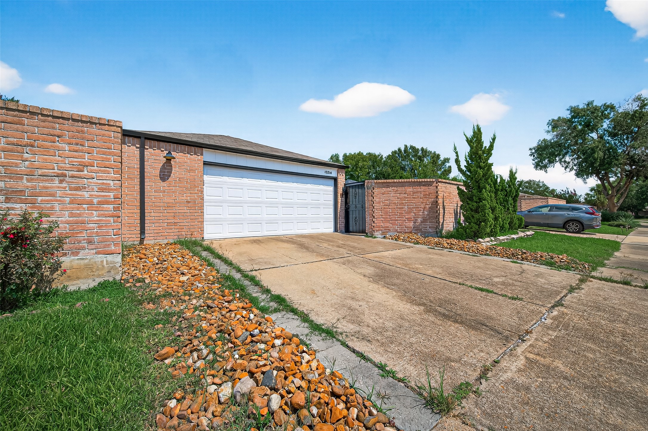 15914 Val Vista Drive Property Photo 3