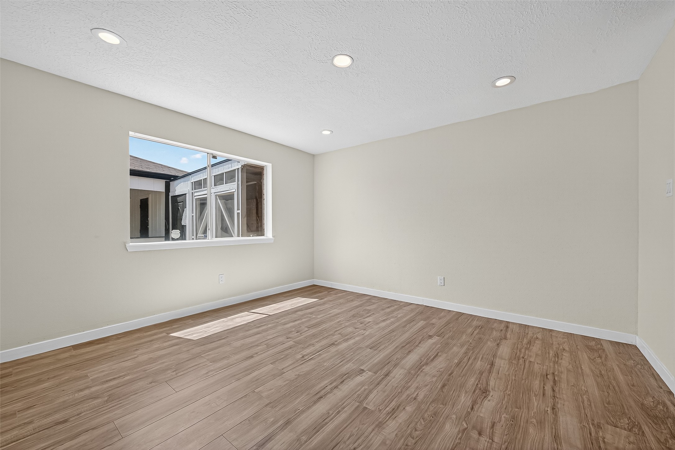 15914 Val Vista Drive Property Photo 12