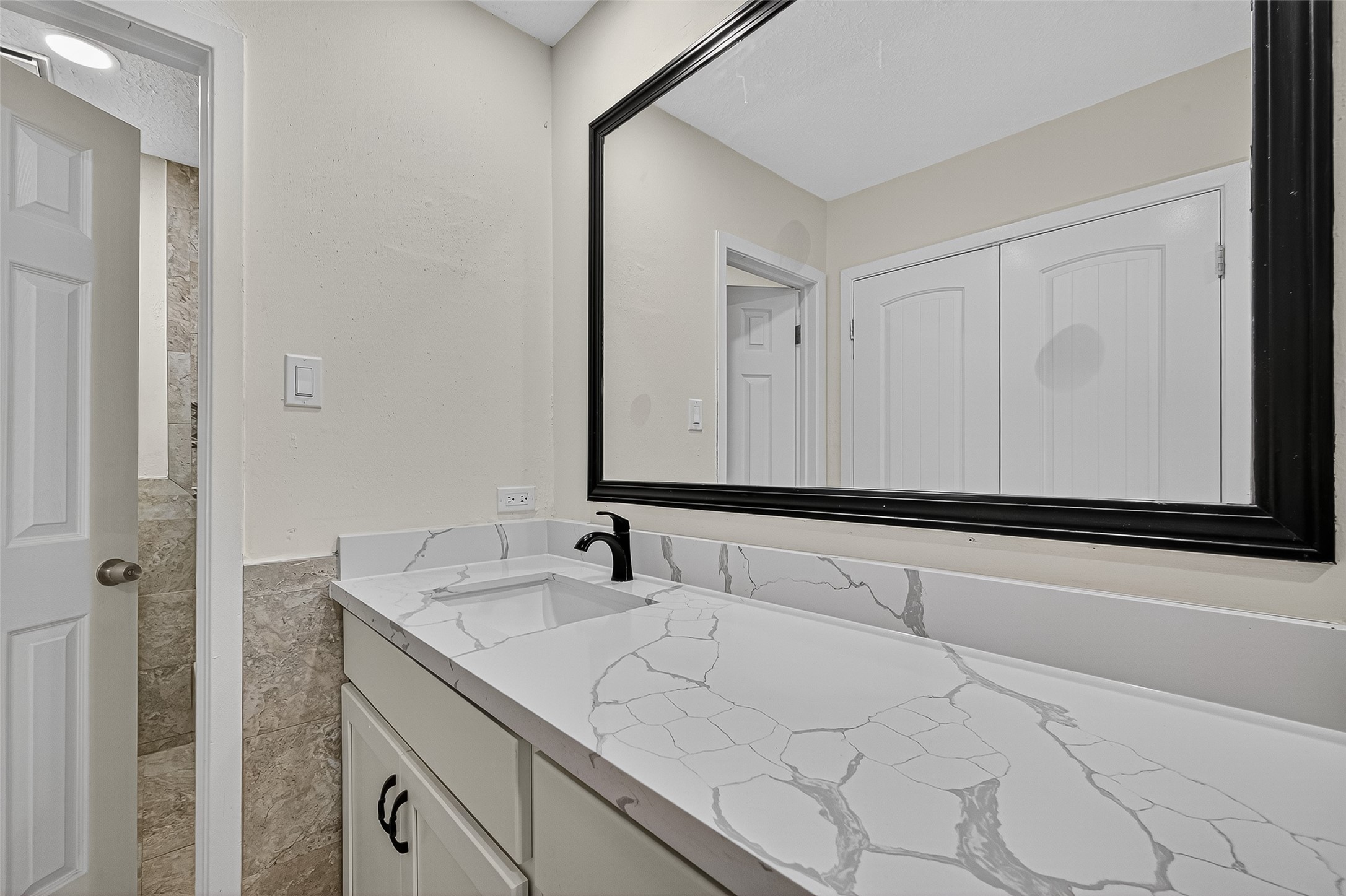 15914 Val Vista Drive Property Photo 37