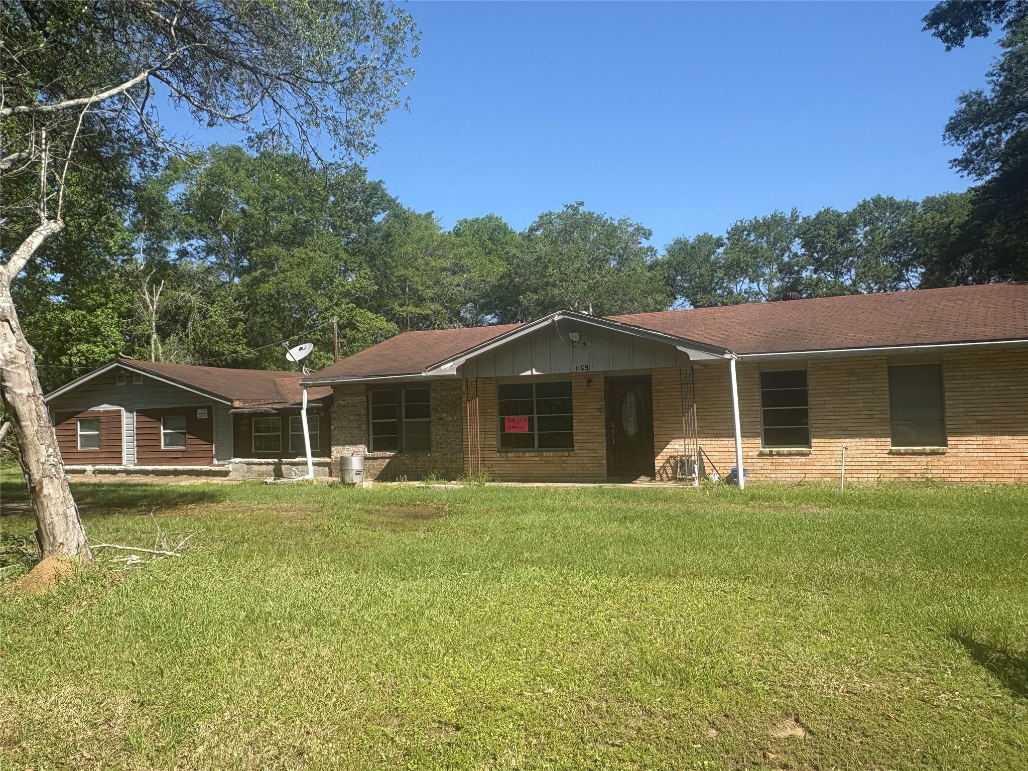 1169 County Road 619 Property Photo 1