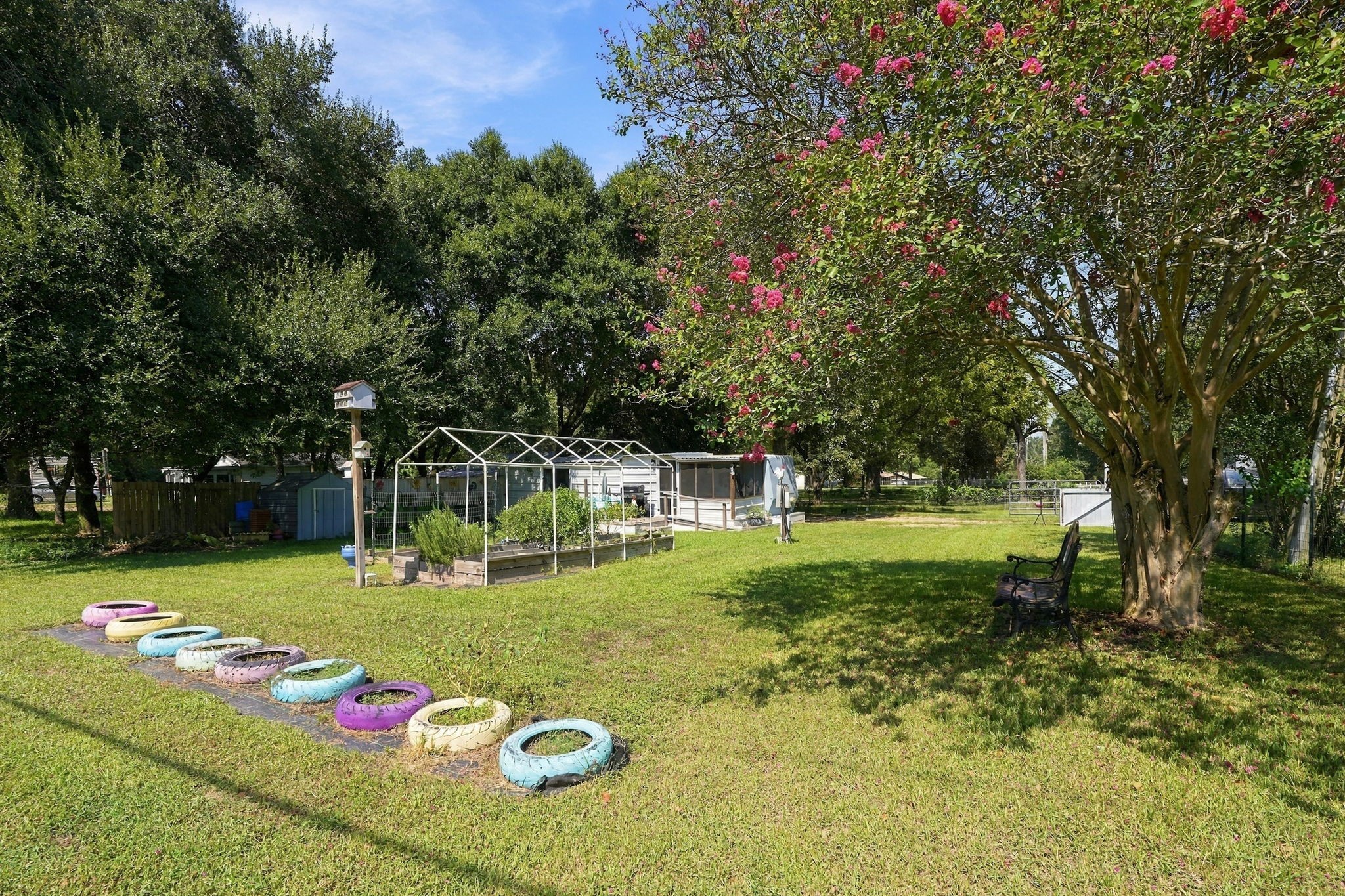 11 Pine Road W Property Photo 1