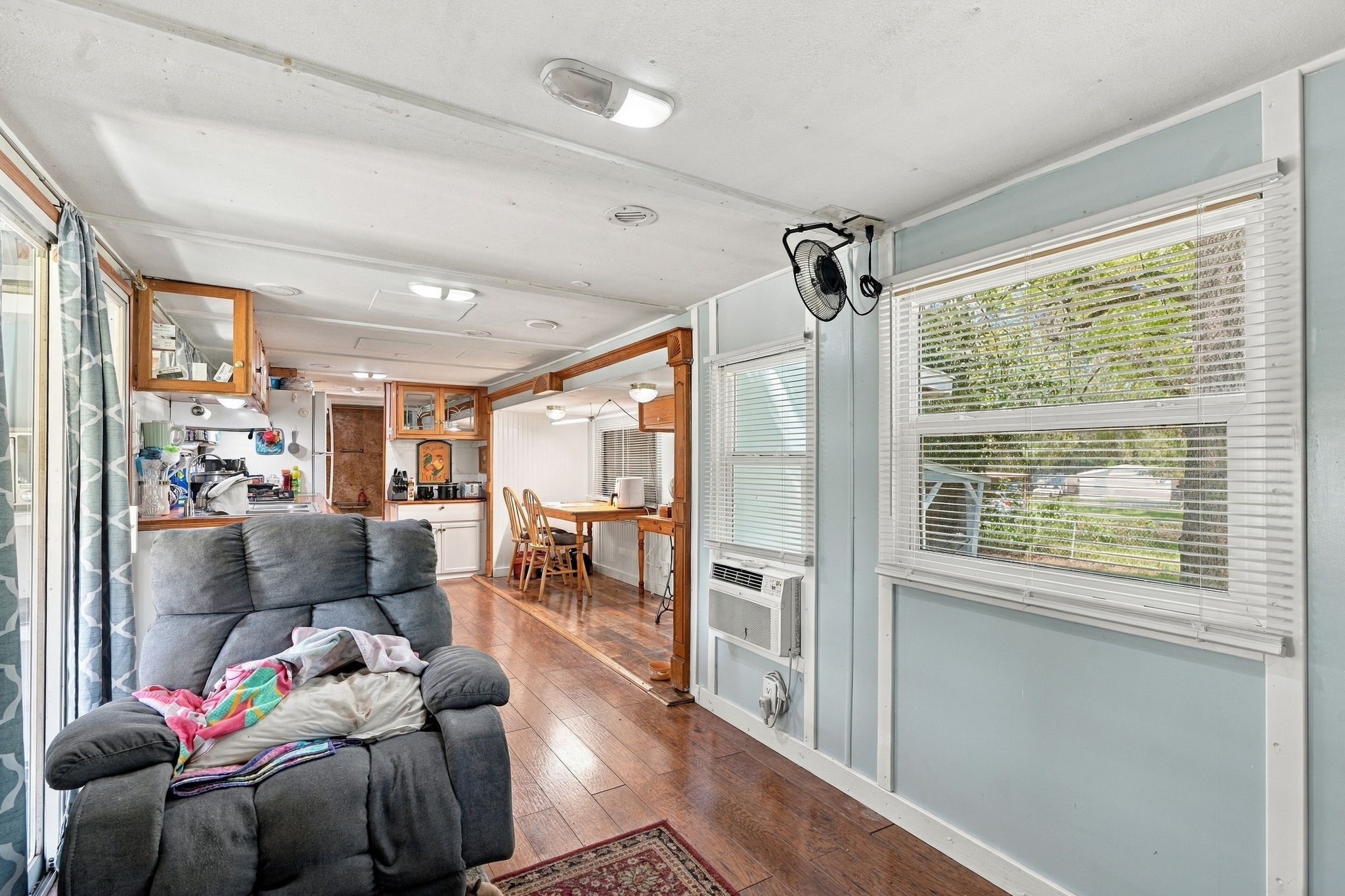 11 Pine Road W Property Photo 8
