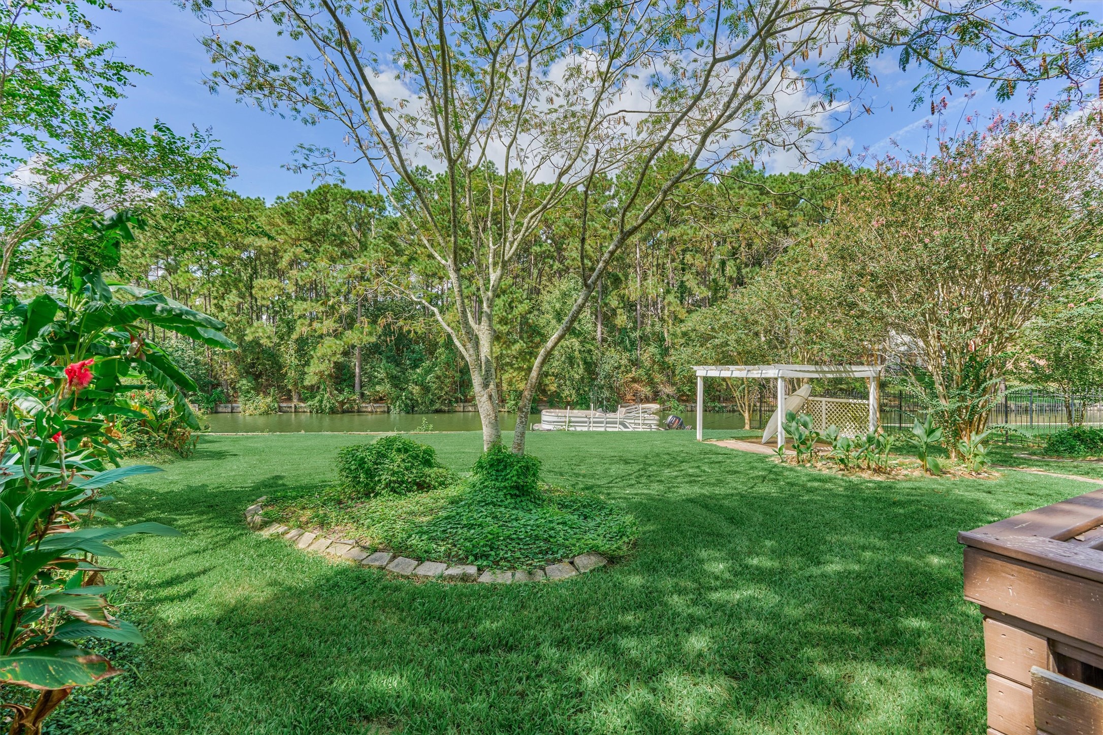 8710 Cross Country Drive Property Photo 1