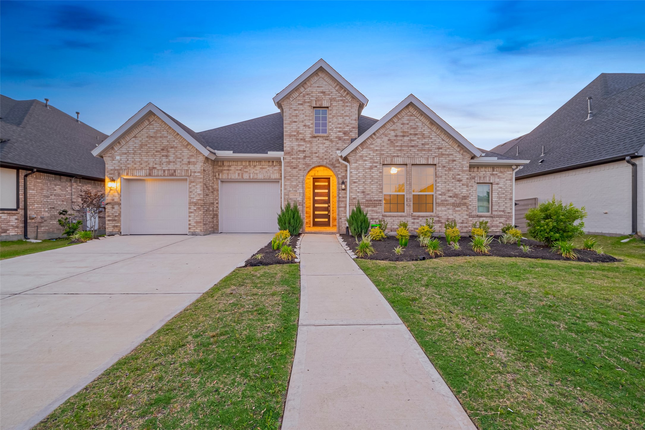 5106 Blooming Hibiscus Lane Property Photo