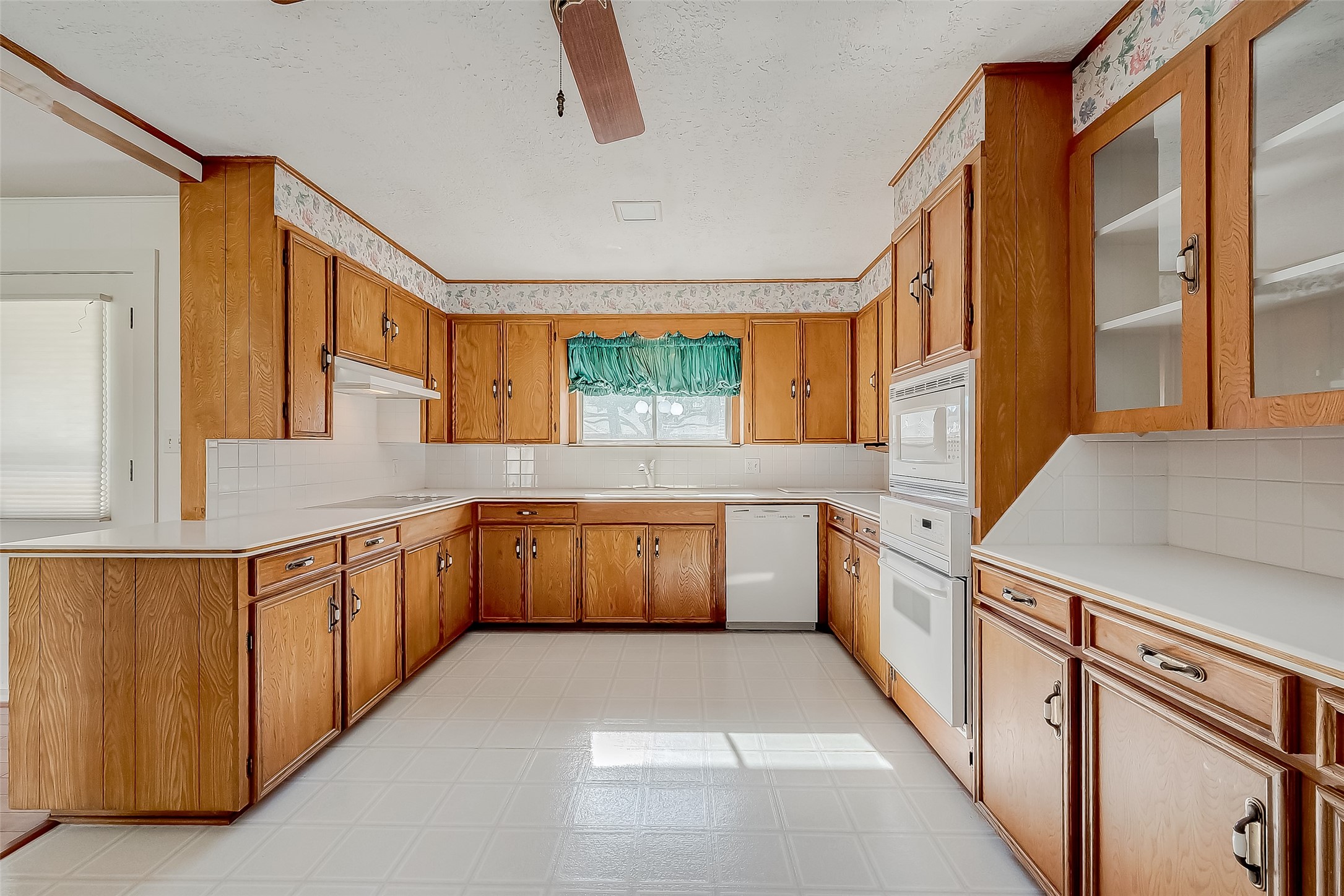 9306 Union Street Property Photo 17