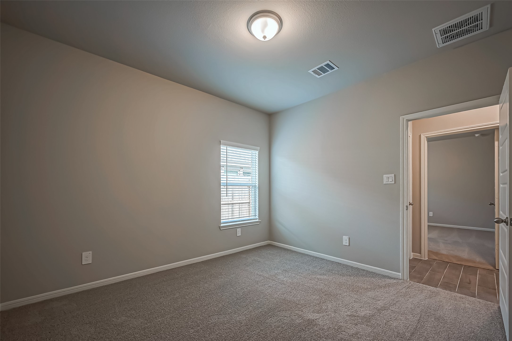 2216 Port Jackson Property Photo 44
